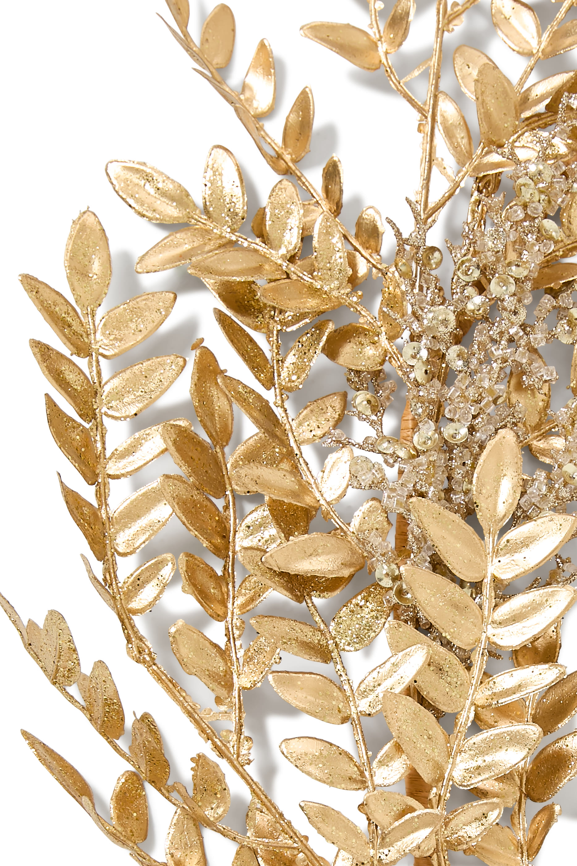 زينة بتصميم إكليل أوراق