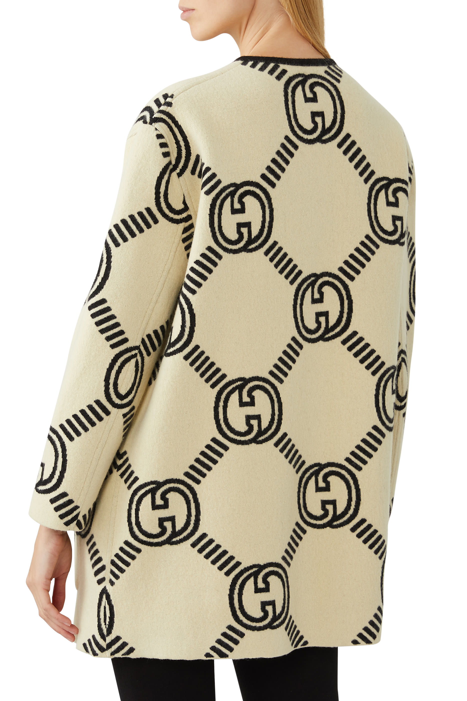 كارديجان بوجهين وشعار GG