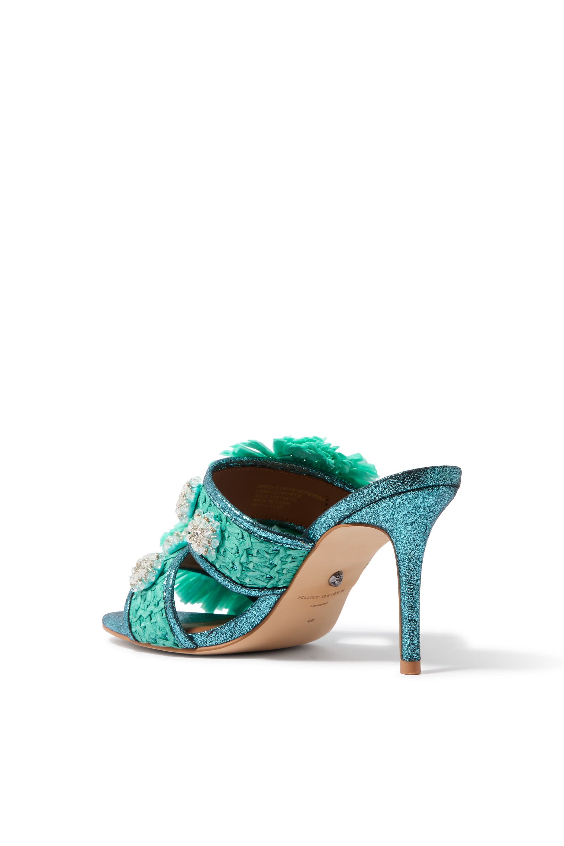 صندل بنعل مسطح بإبزيم رافيا