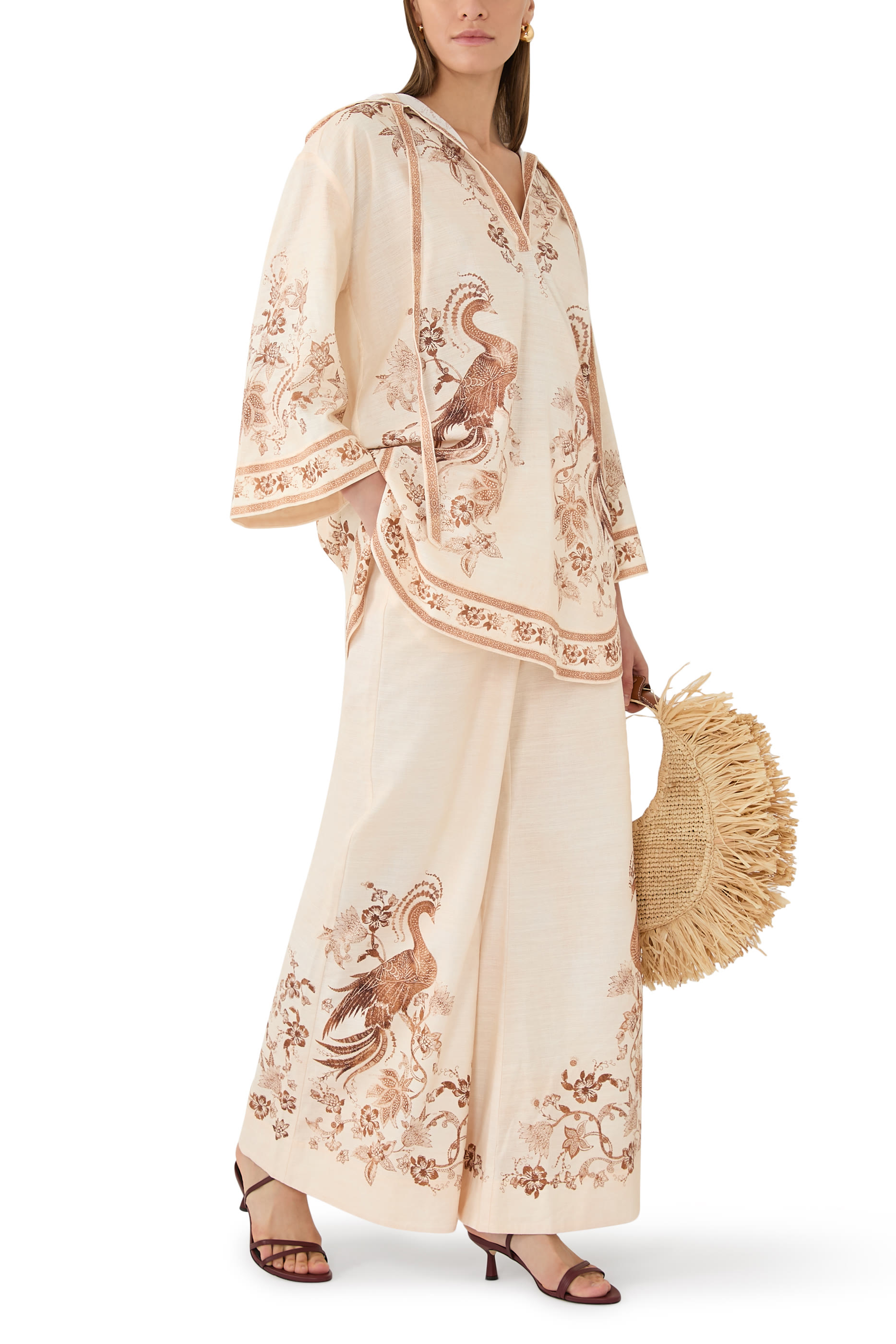 بنطال اسنشين بقصة واسعة