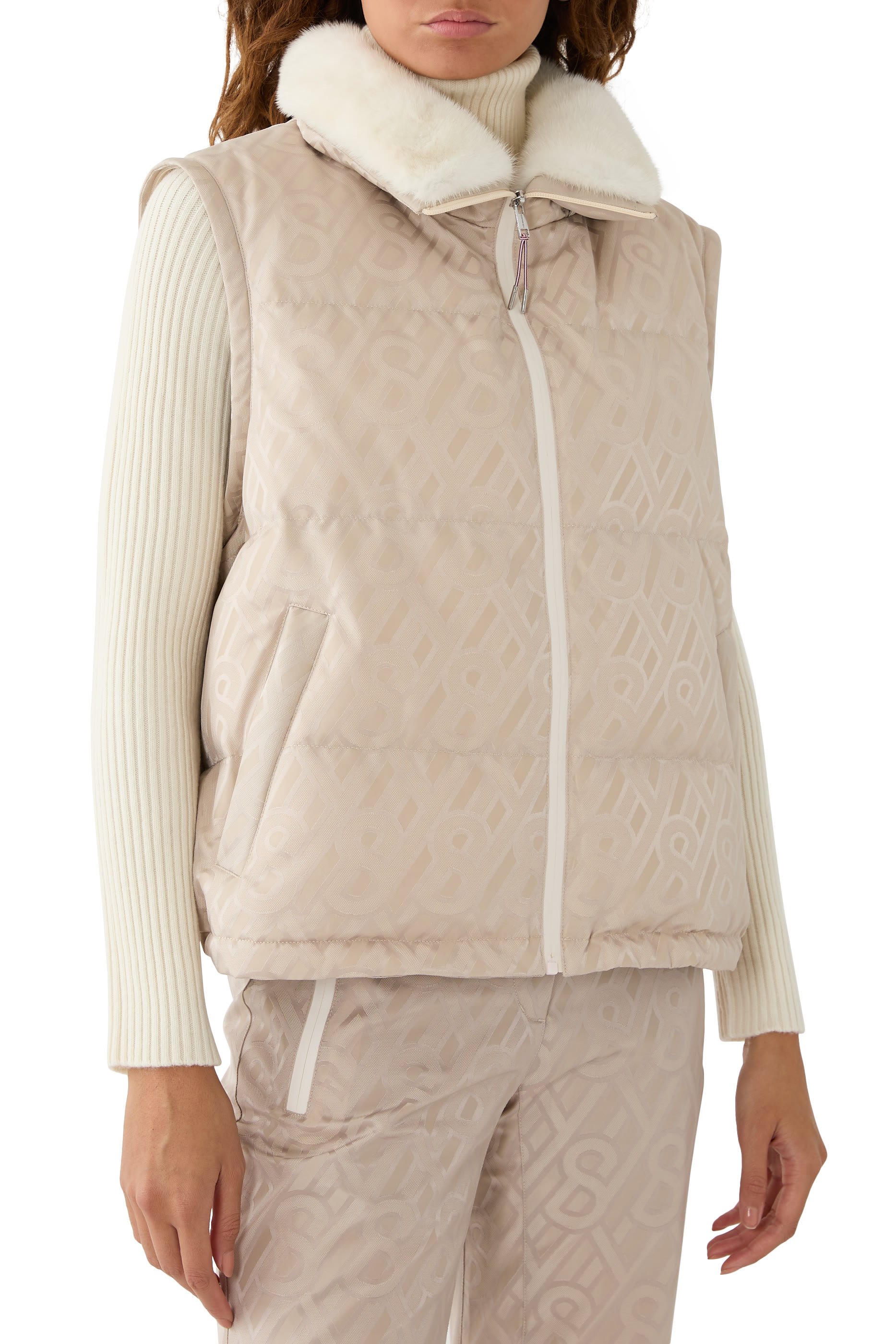 جاكيت تزلج دودون بحروف شعار الماركة