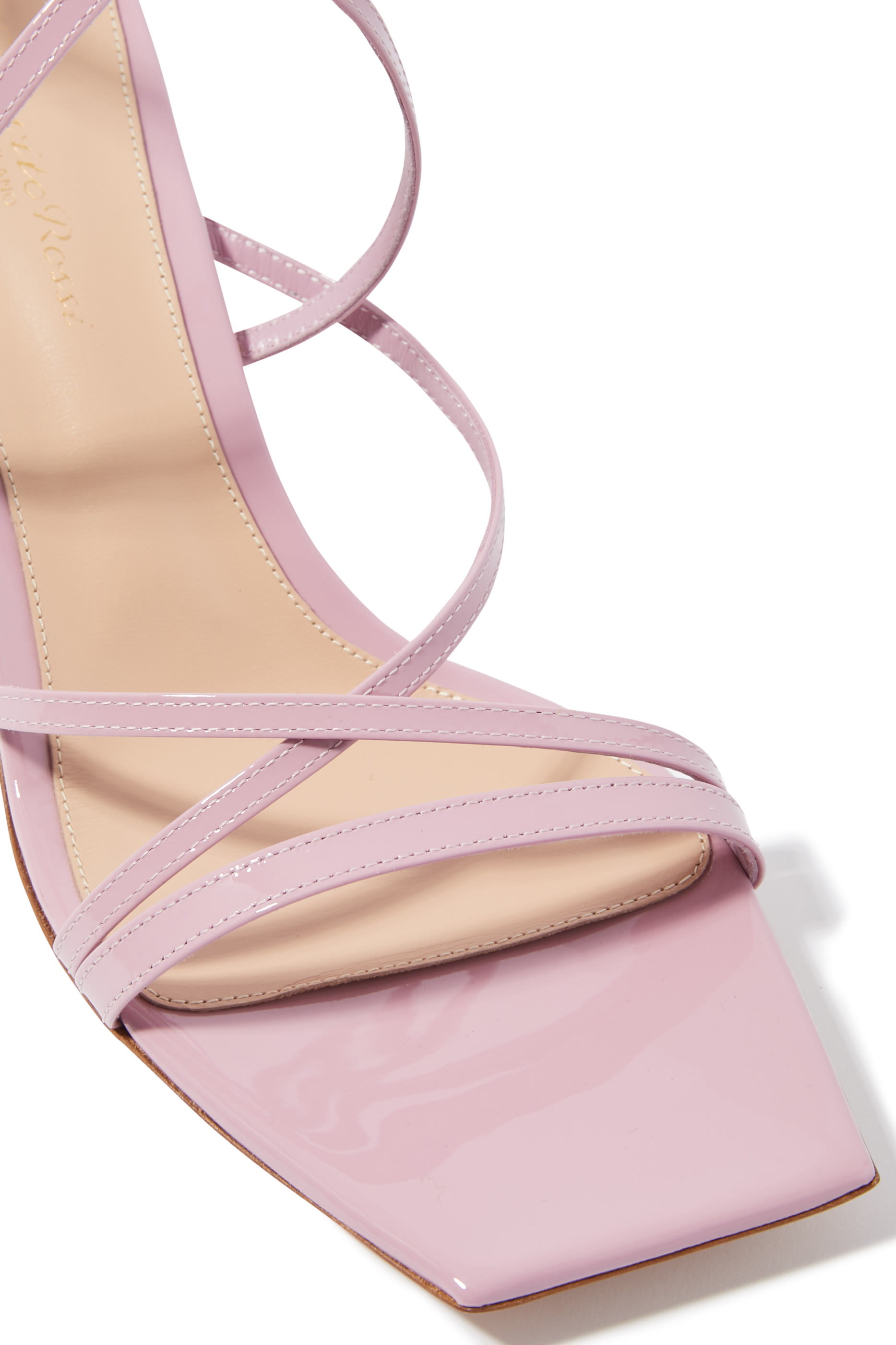 صندل شفاف كوزميك 55