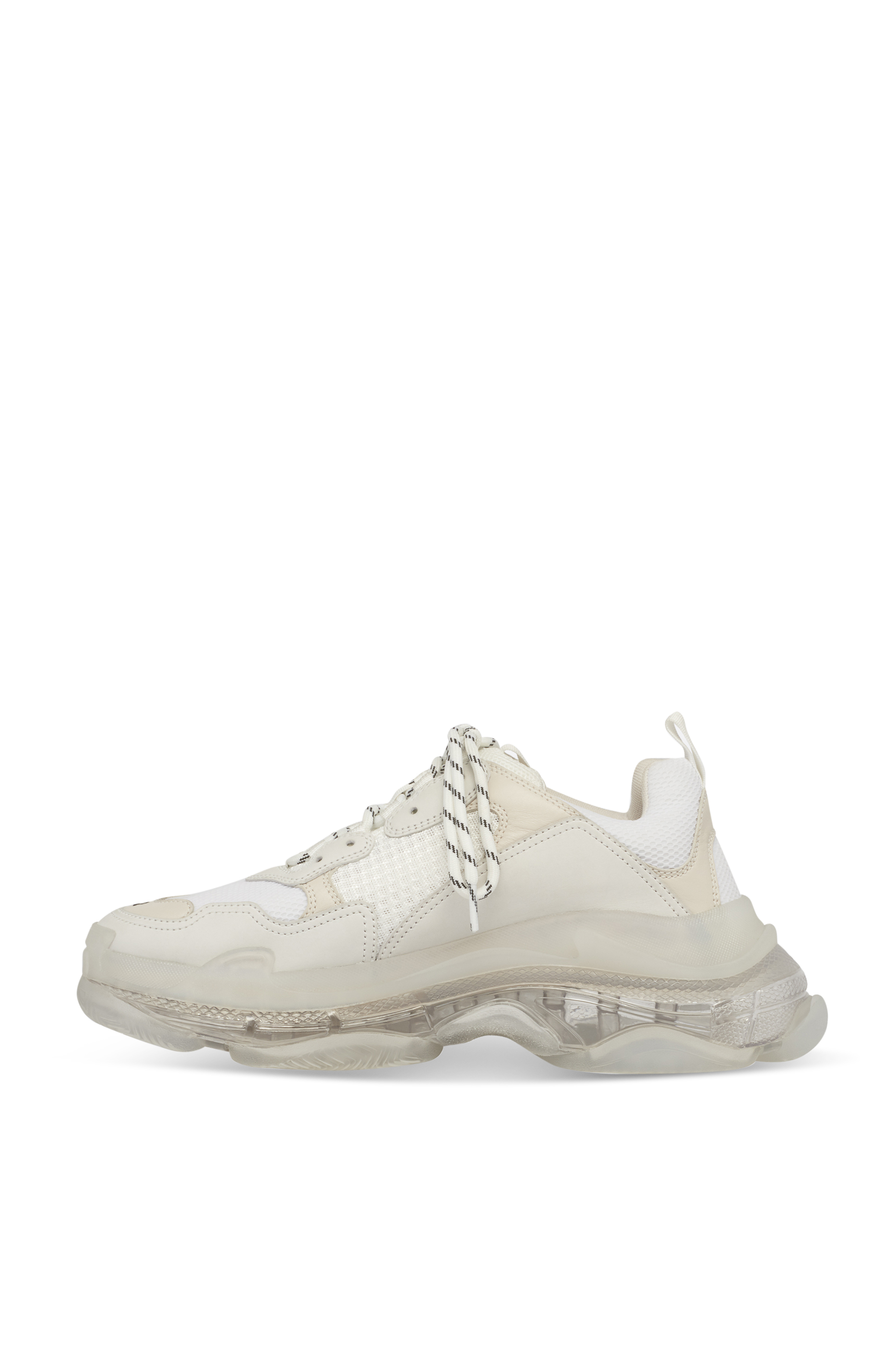 سنيكرز بعبارة Triple S ونعل شفاف