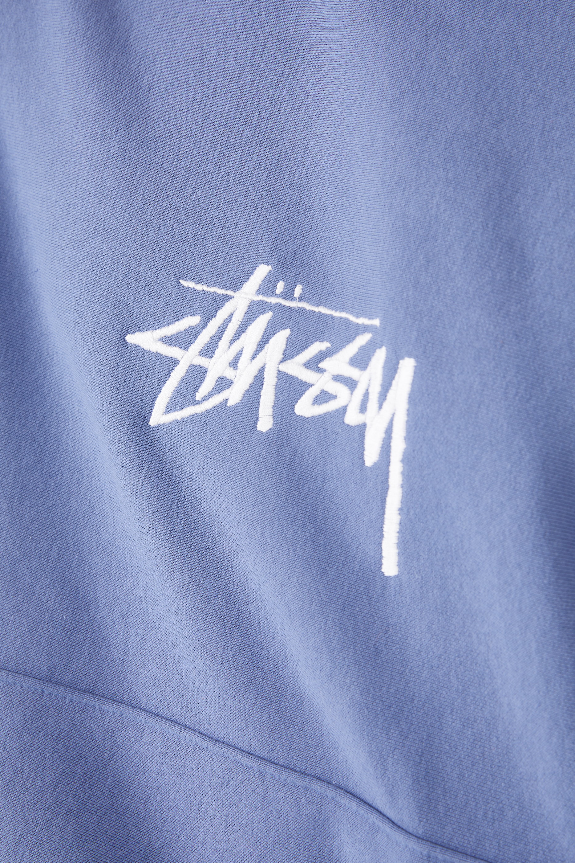 هودي ستوك بتطريز شعار الماركة بملمس بارز