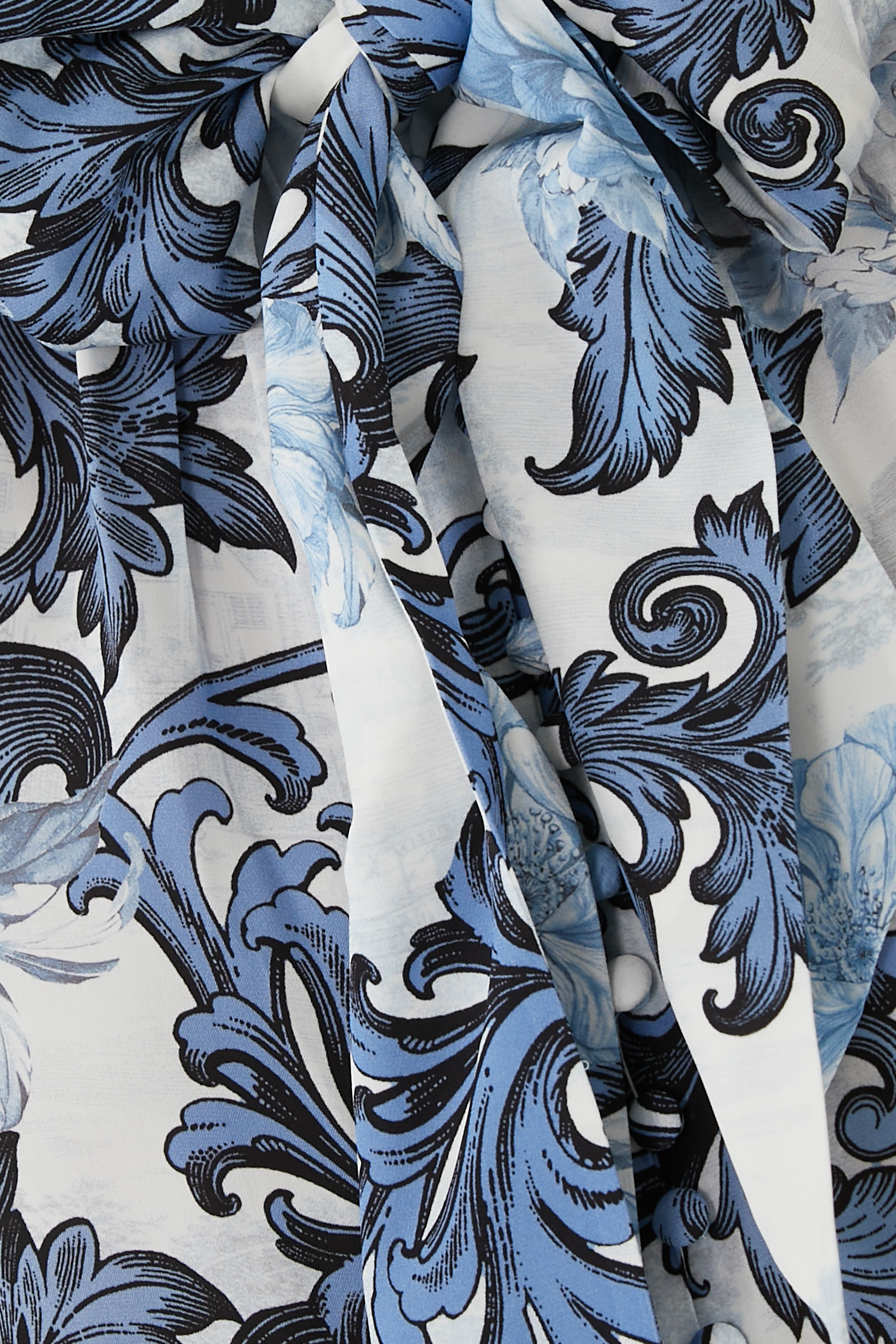 بلوزة برينتلي