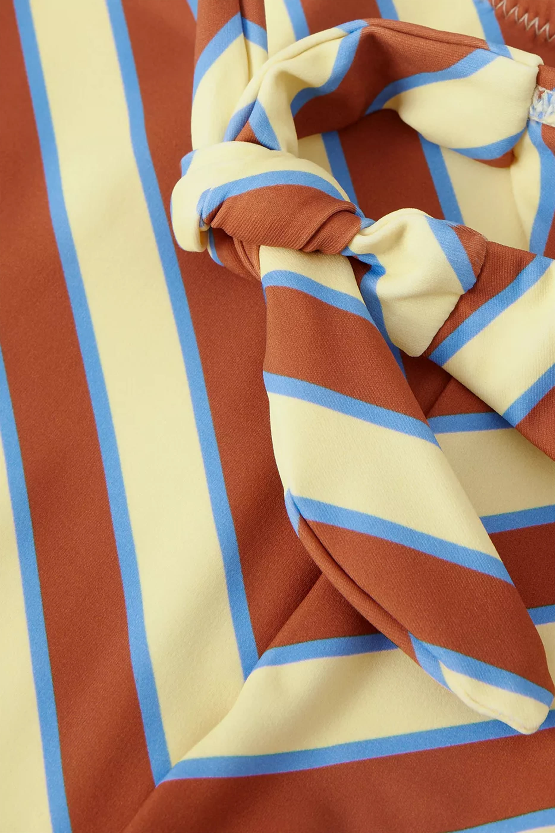 سروال داخلي تامسين بأربطة