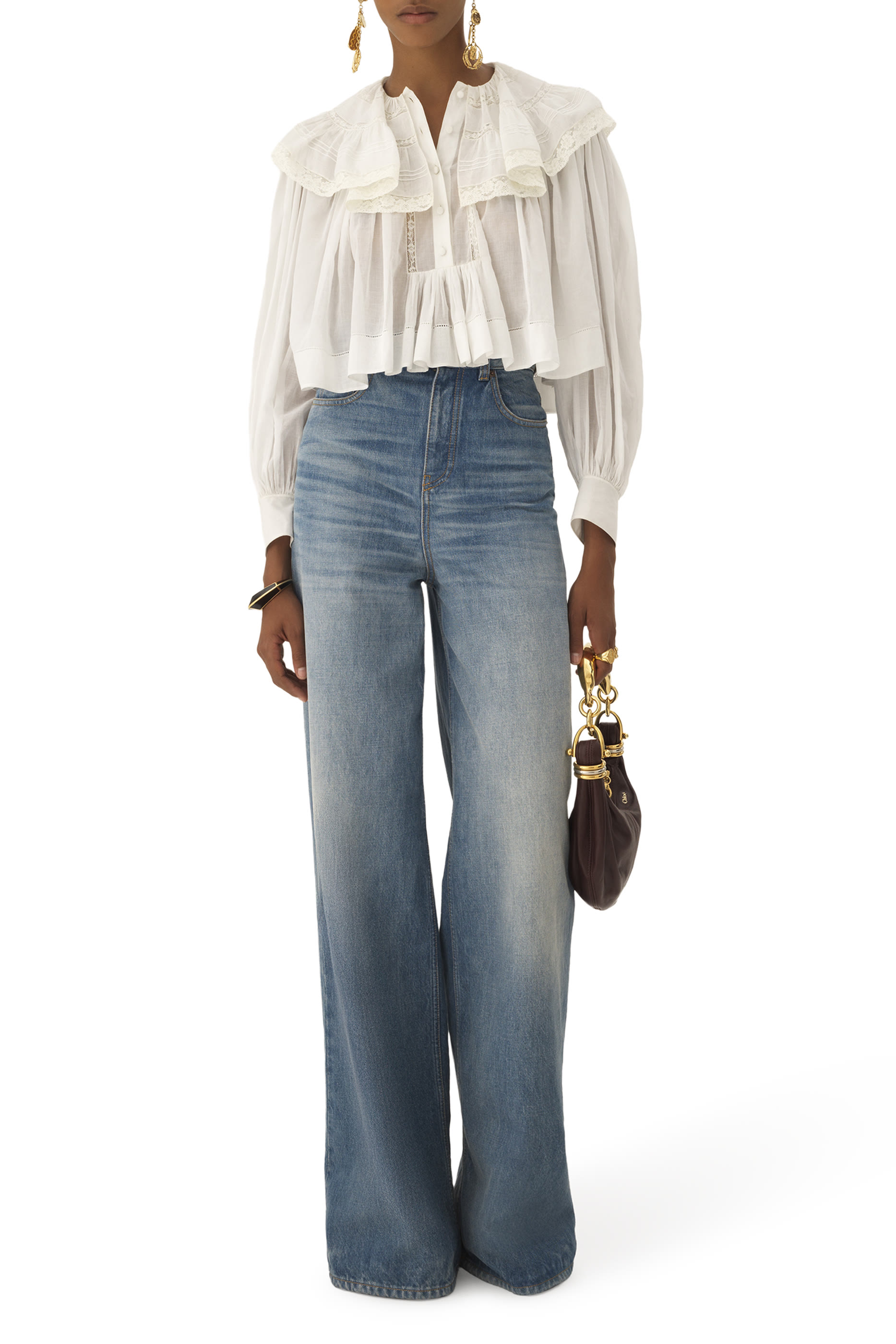 بلوزة قصيرة مزينة بكشكش