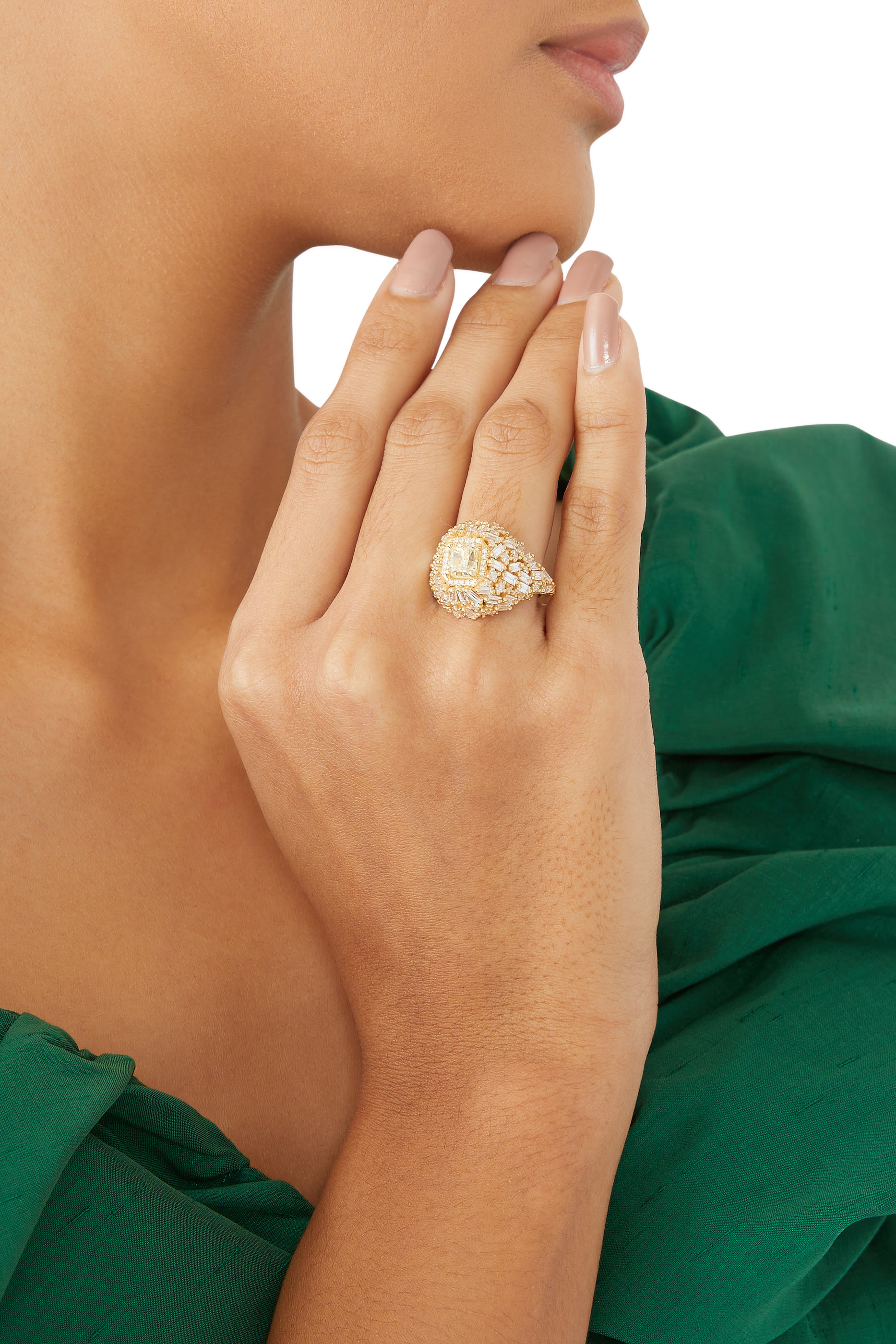 خاتم وان اوف ايه كايند مرصع بالماس، ذهب أصفر عيار 18