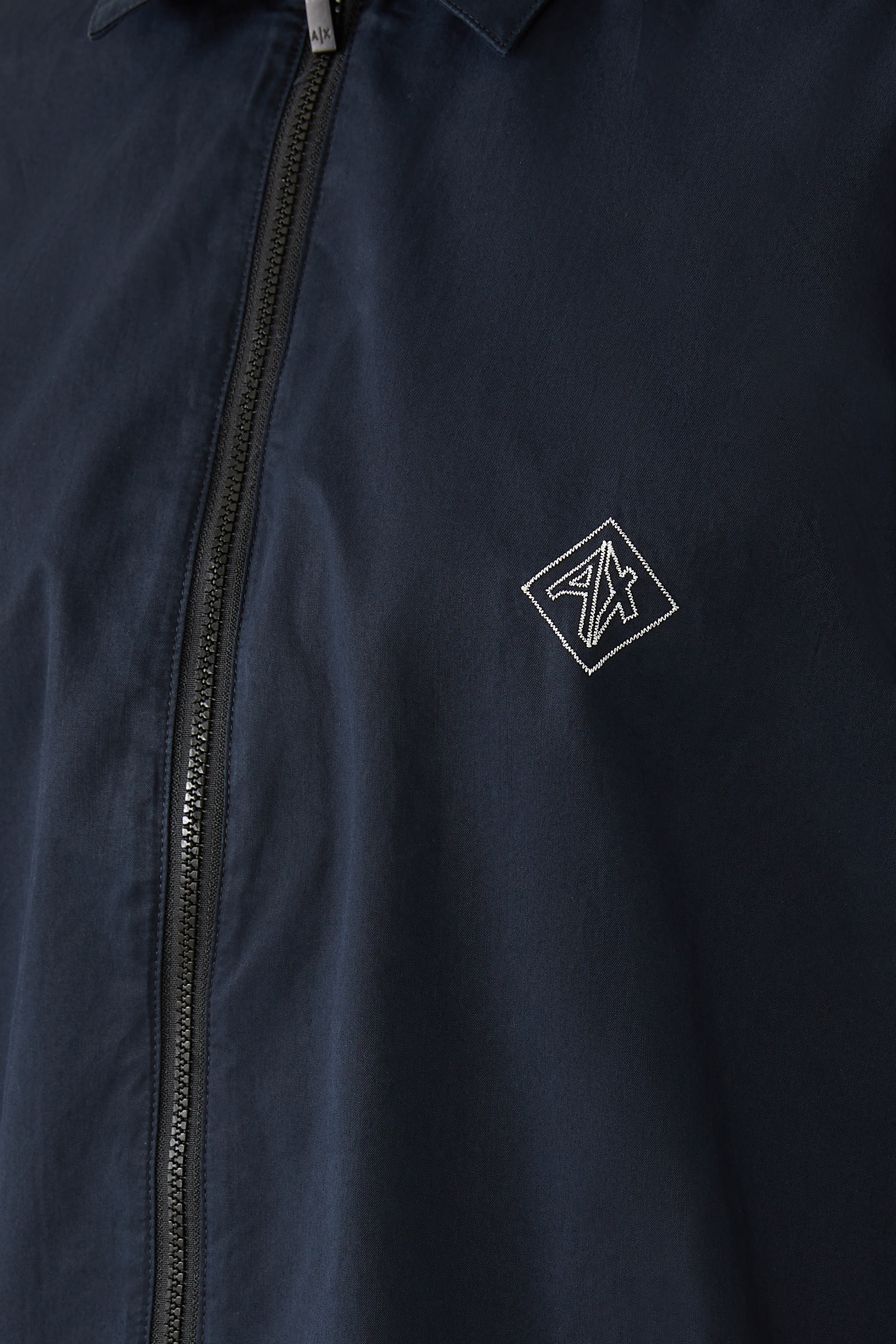 قميص ذا جريد بشعار الماركة