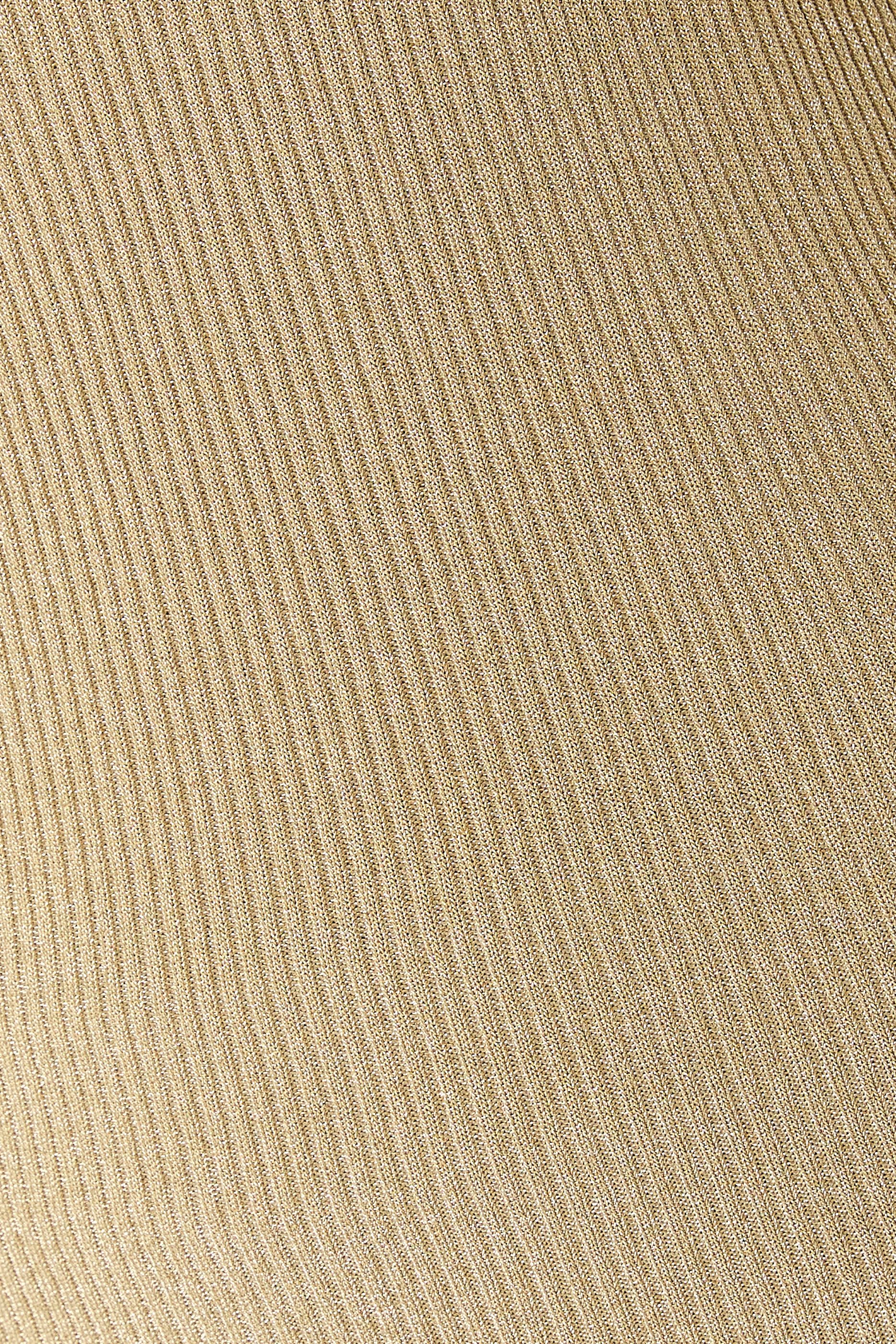 بلوزة مضلعة لوريكس