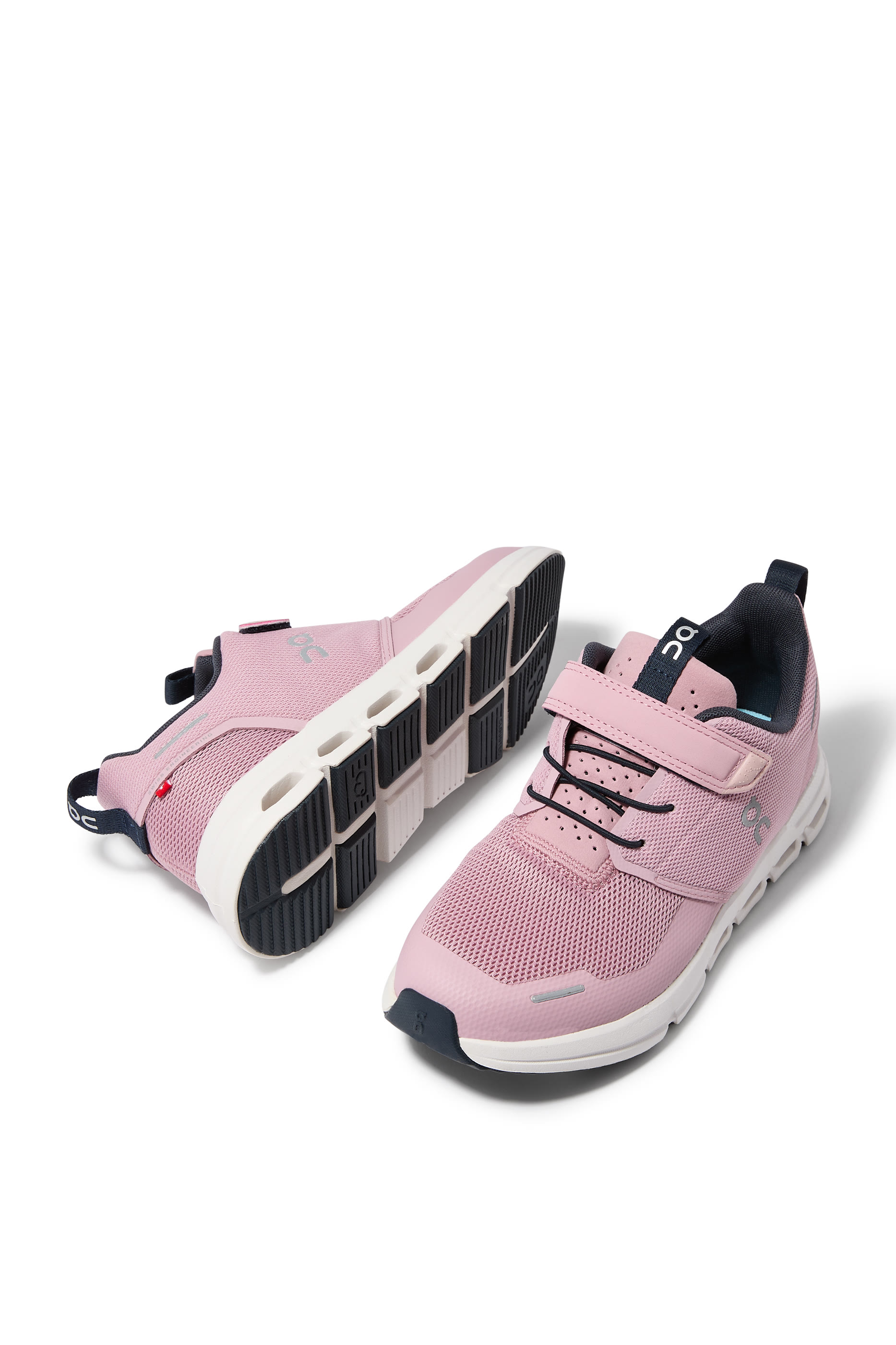 سنيكرز كلاودبلاي للأطفال