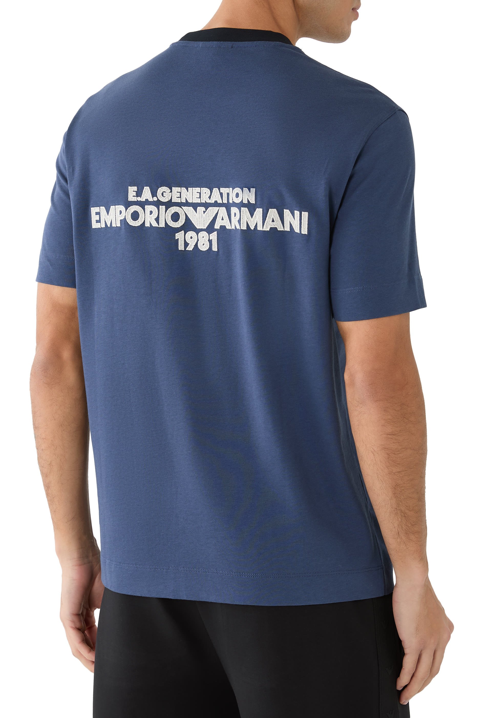 تيشيرت بشعار الماركة