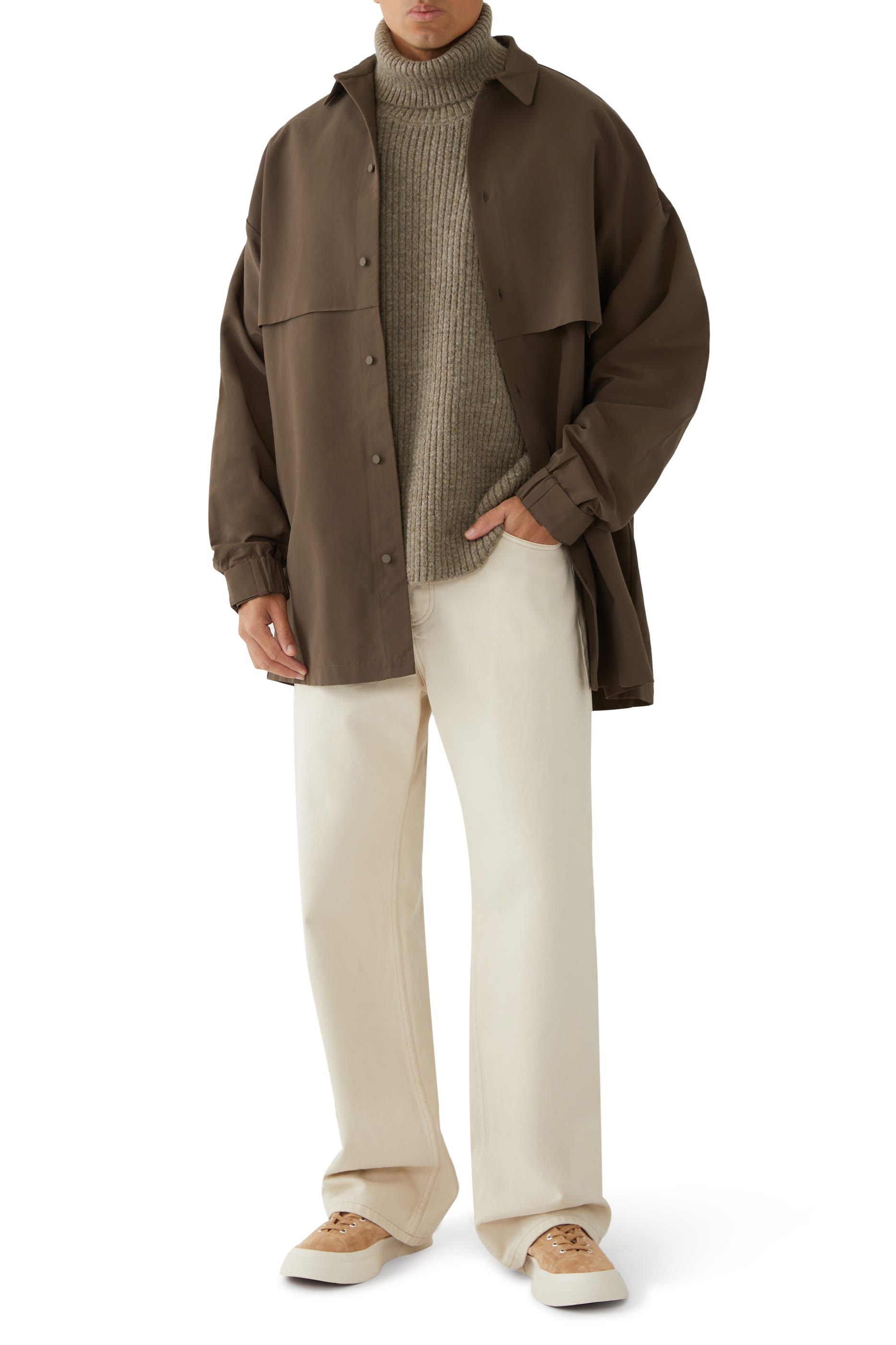 سترة بياقة عالية نسيج متشابك ثقيل