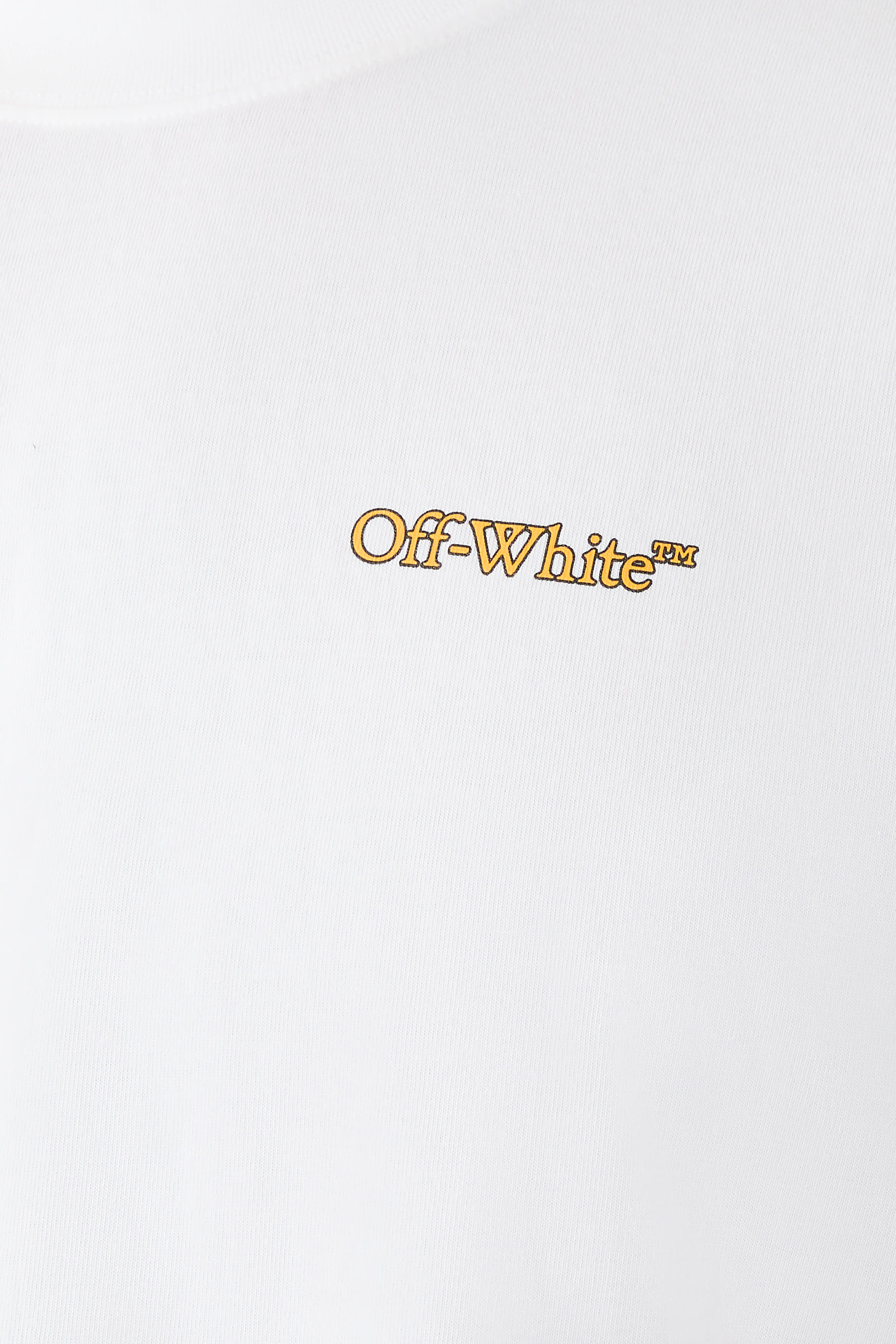 تيشيرت بشعار الماركة