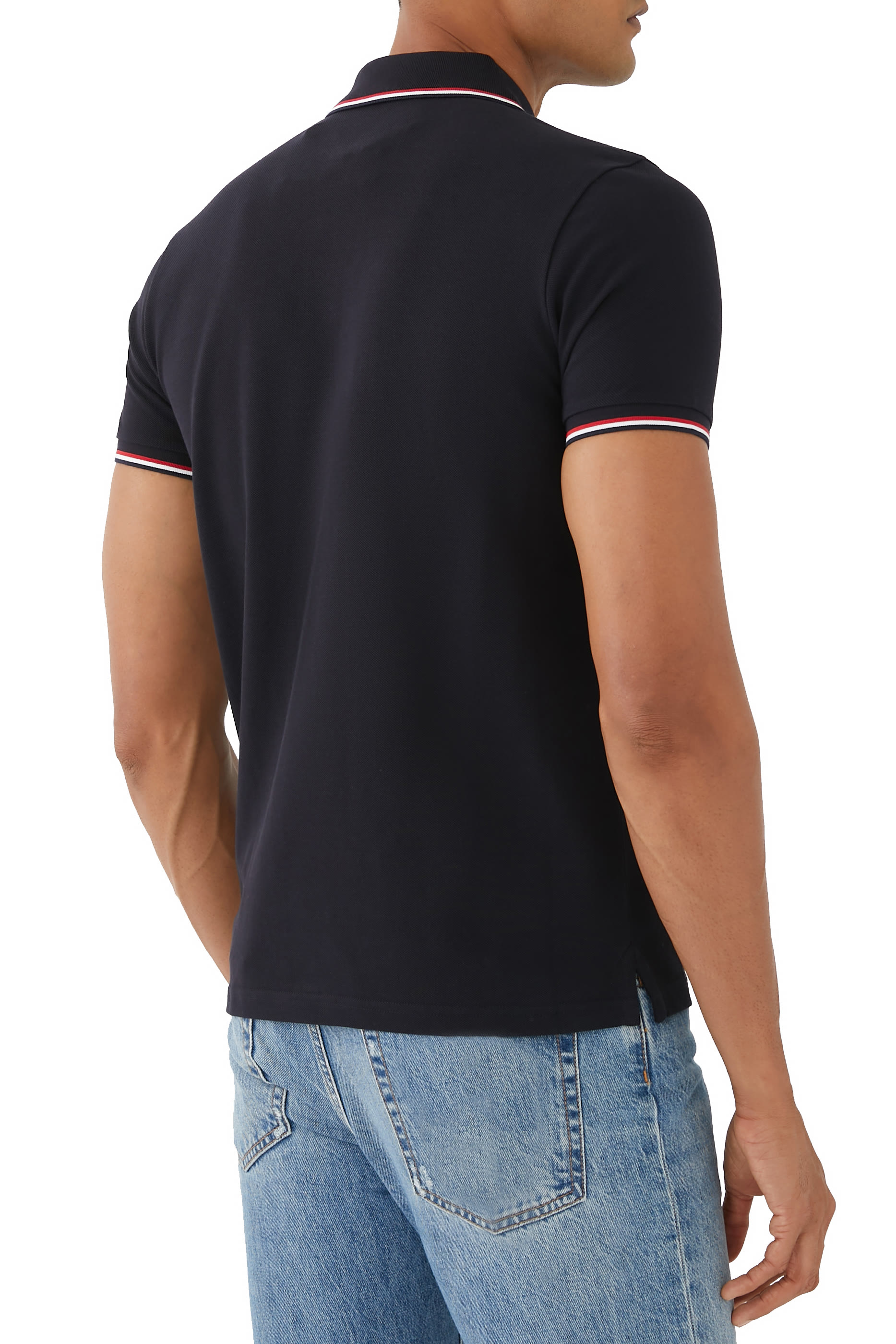 تي شيرت بولو برقعة بشعار الماركة وخطوط بثلاثة ألوان