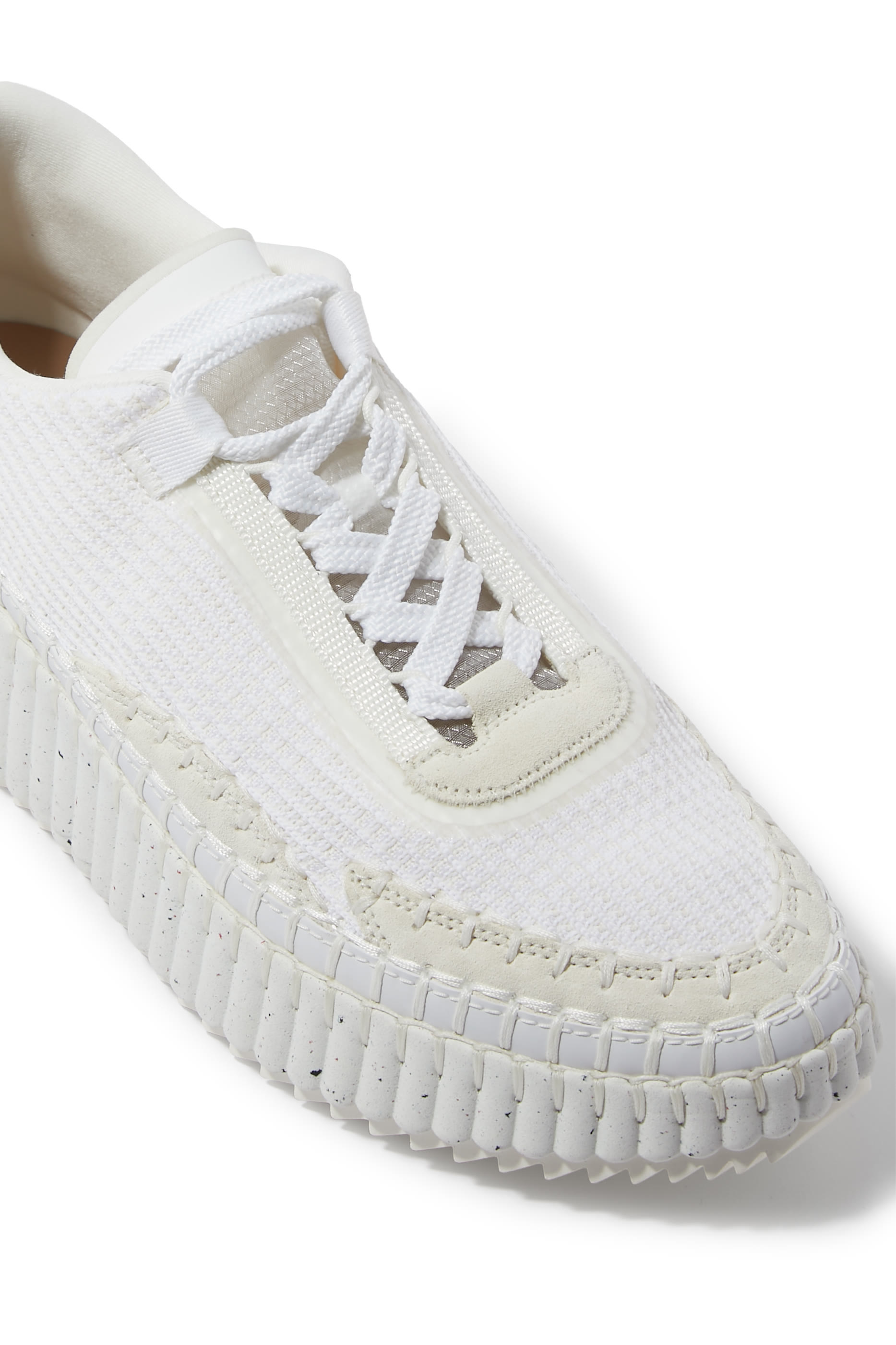 سنيكرز ناما