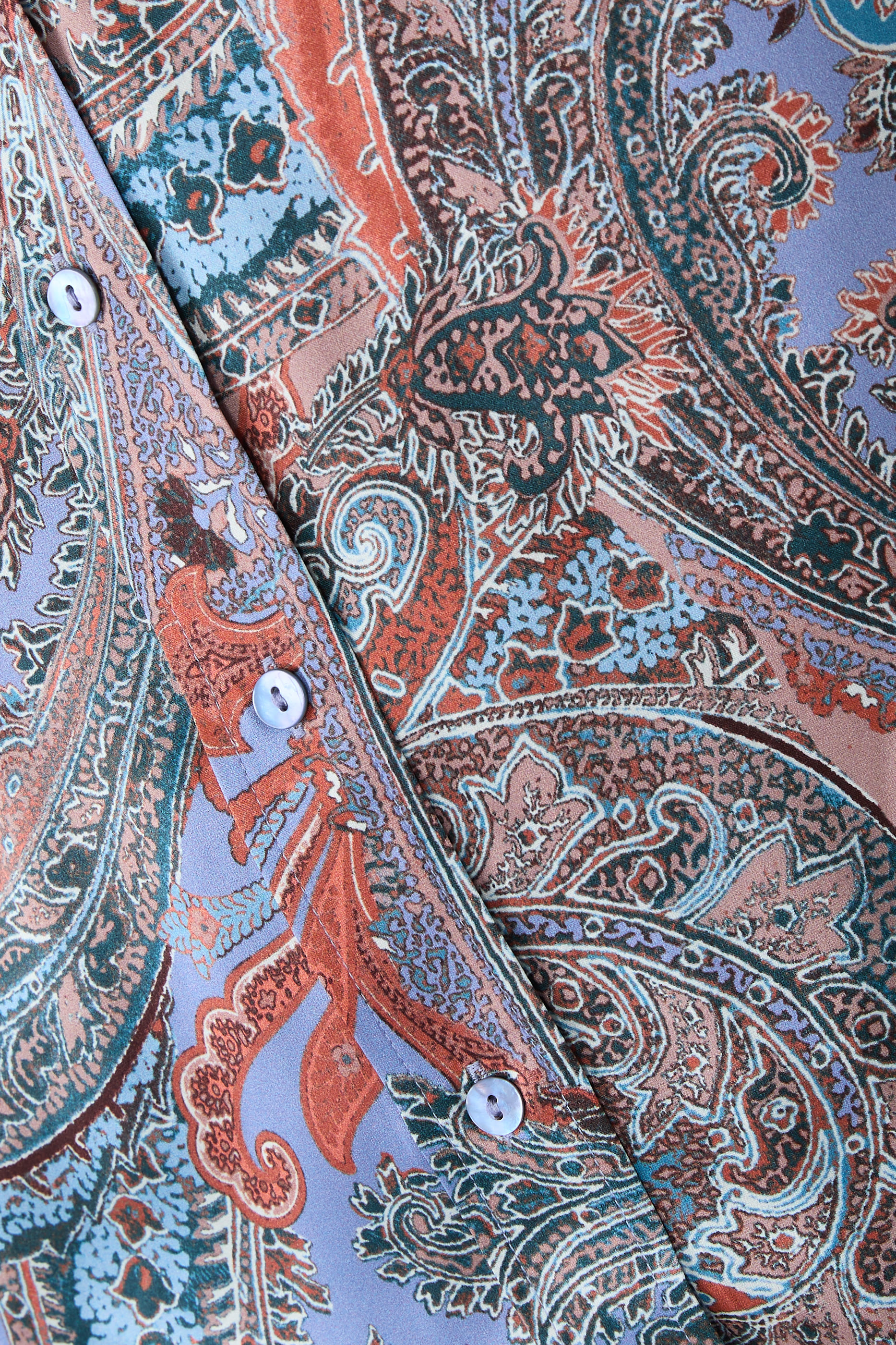 بلوزة داني حرير