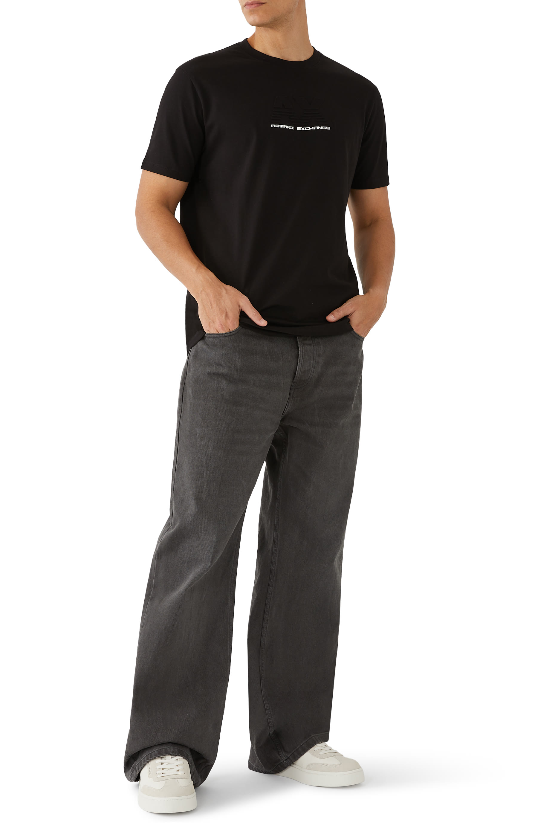 تيشيرت بشعار الماركة