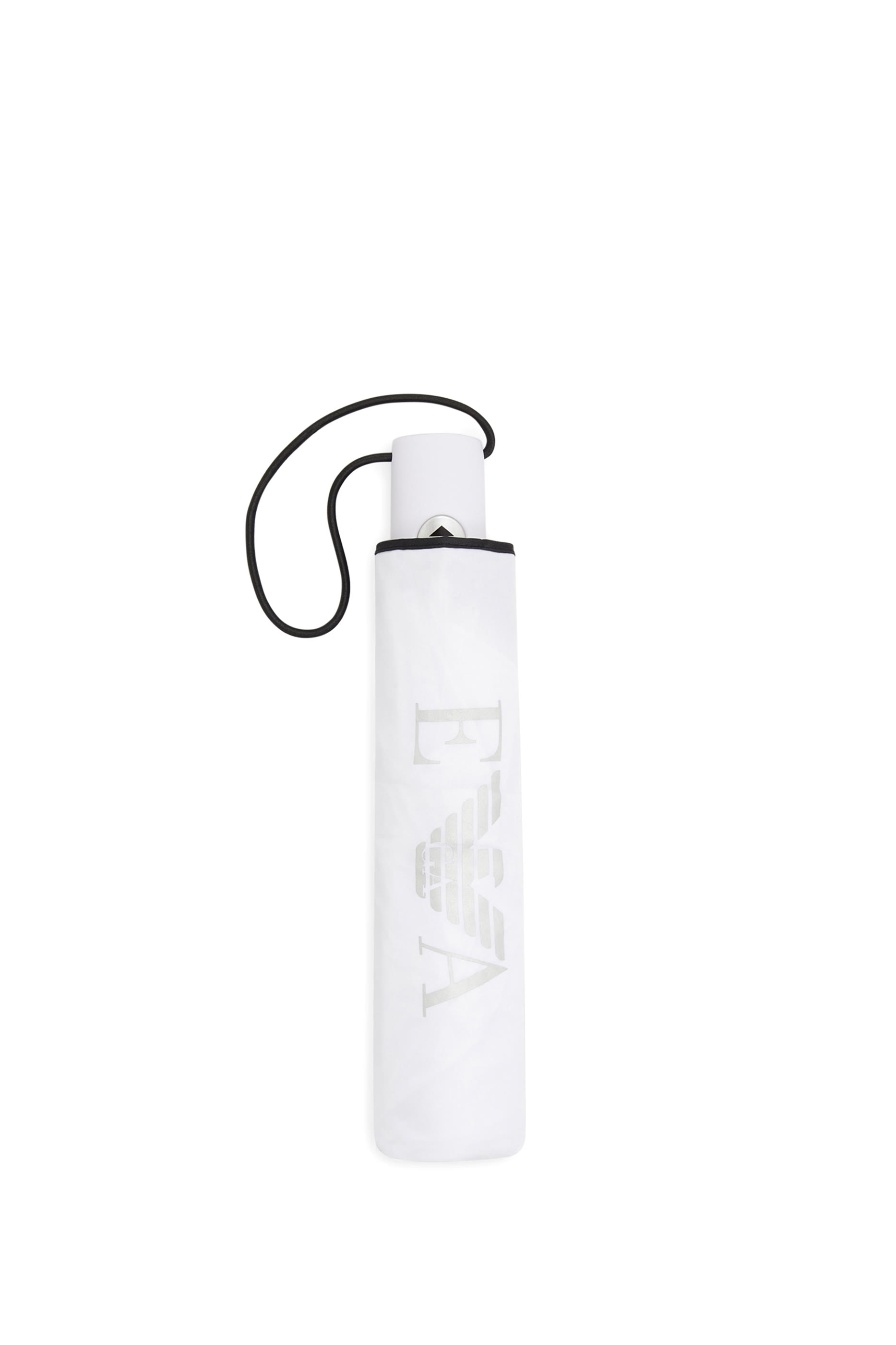 مظلة بشعار EA