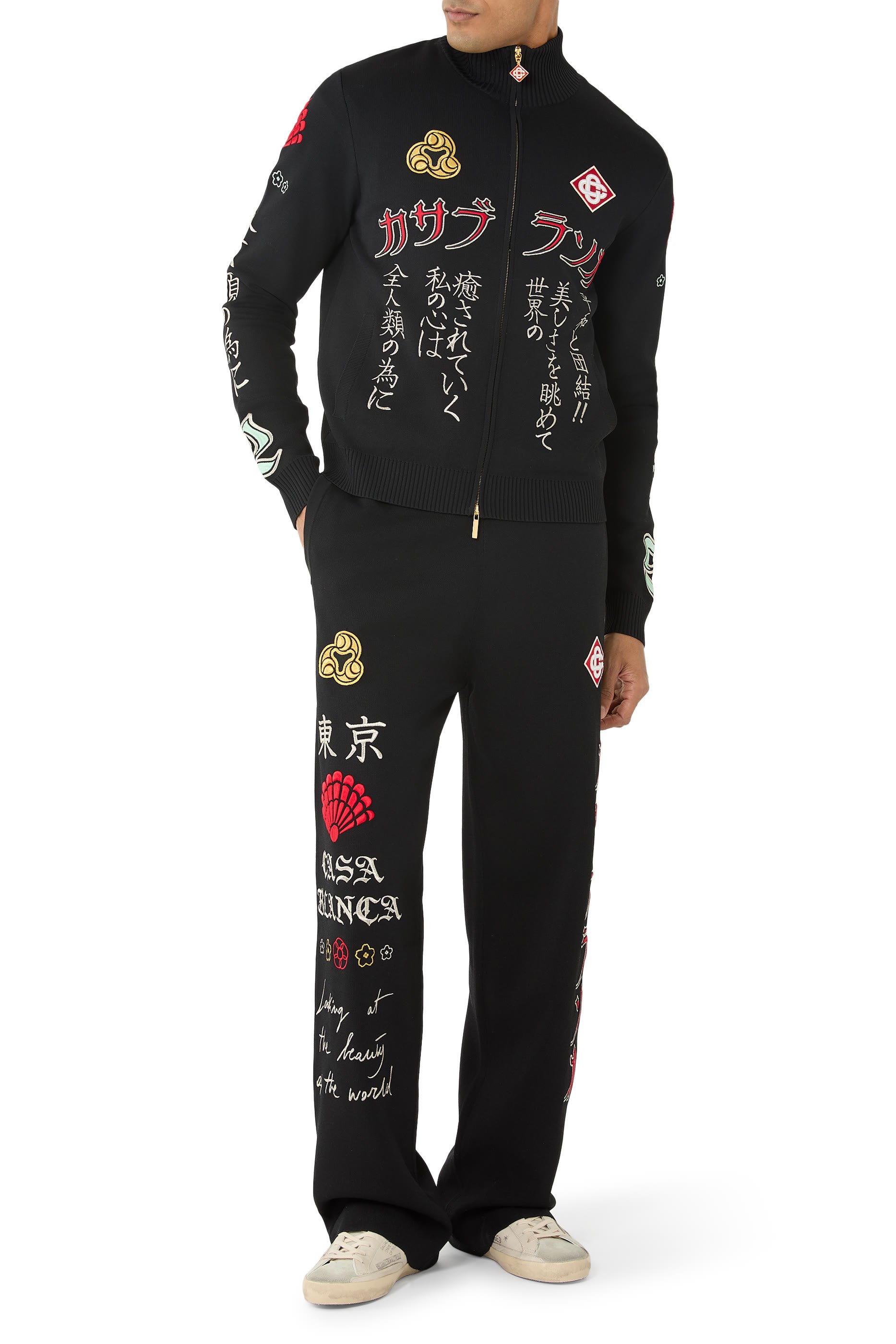 جاكيت رياضي مطرز