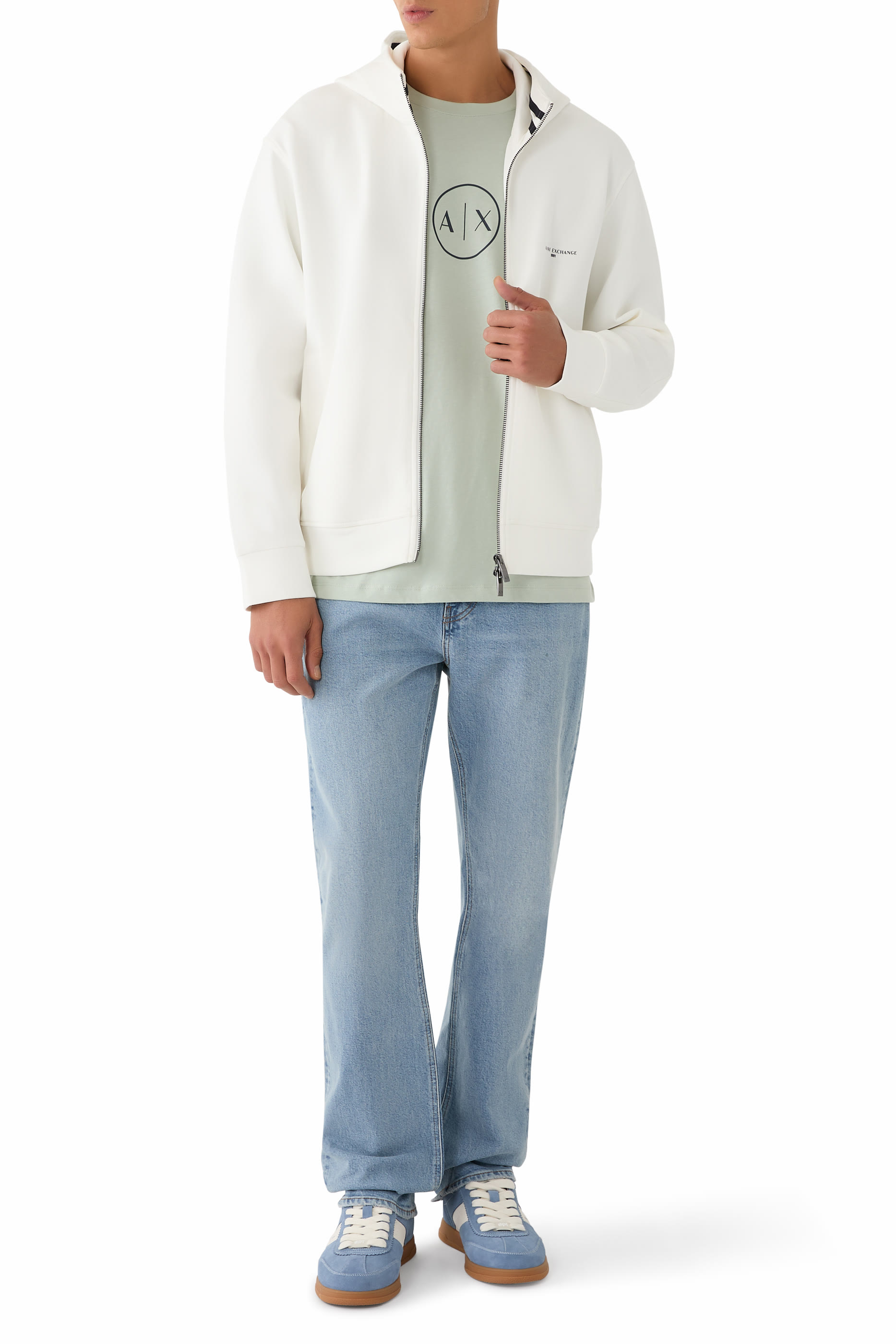 تيشيرت بشعار الماركة