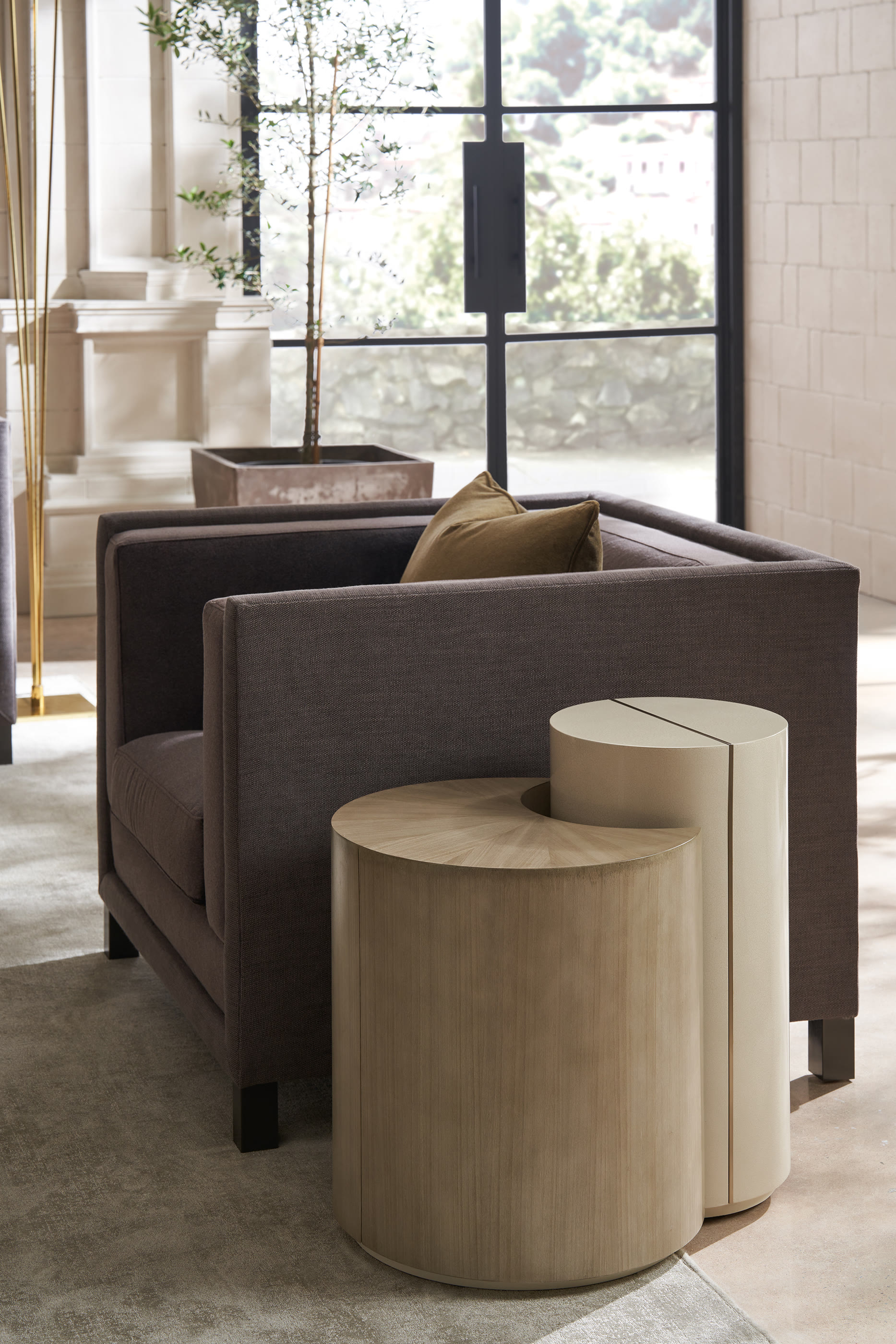 طاولة جانبية دواليتي