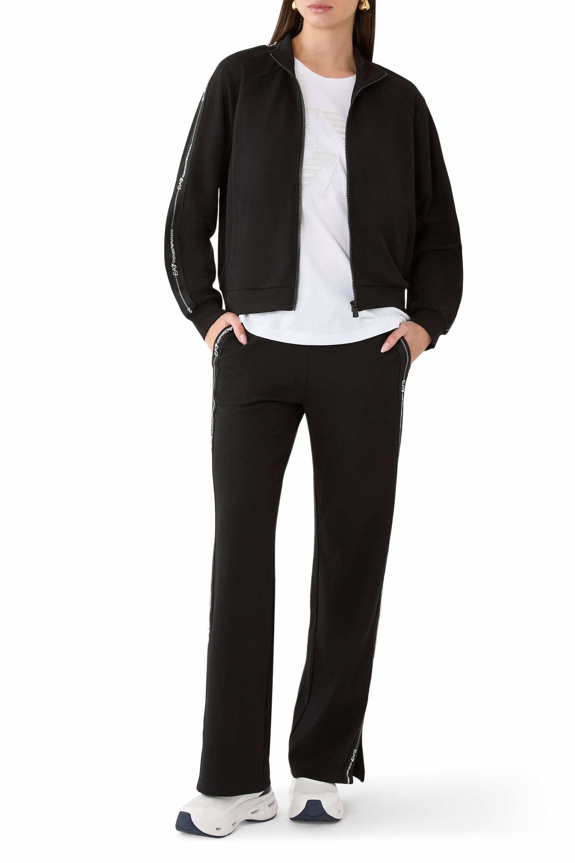 تيشيرت ايه اس في وينتر ايربانيزم مطرز بشعار الماركة