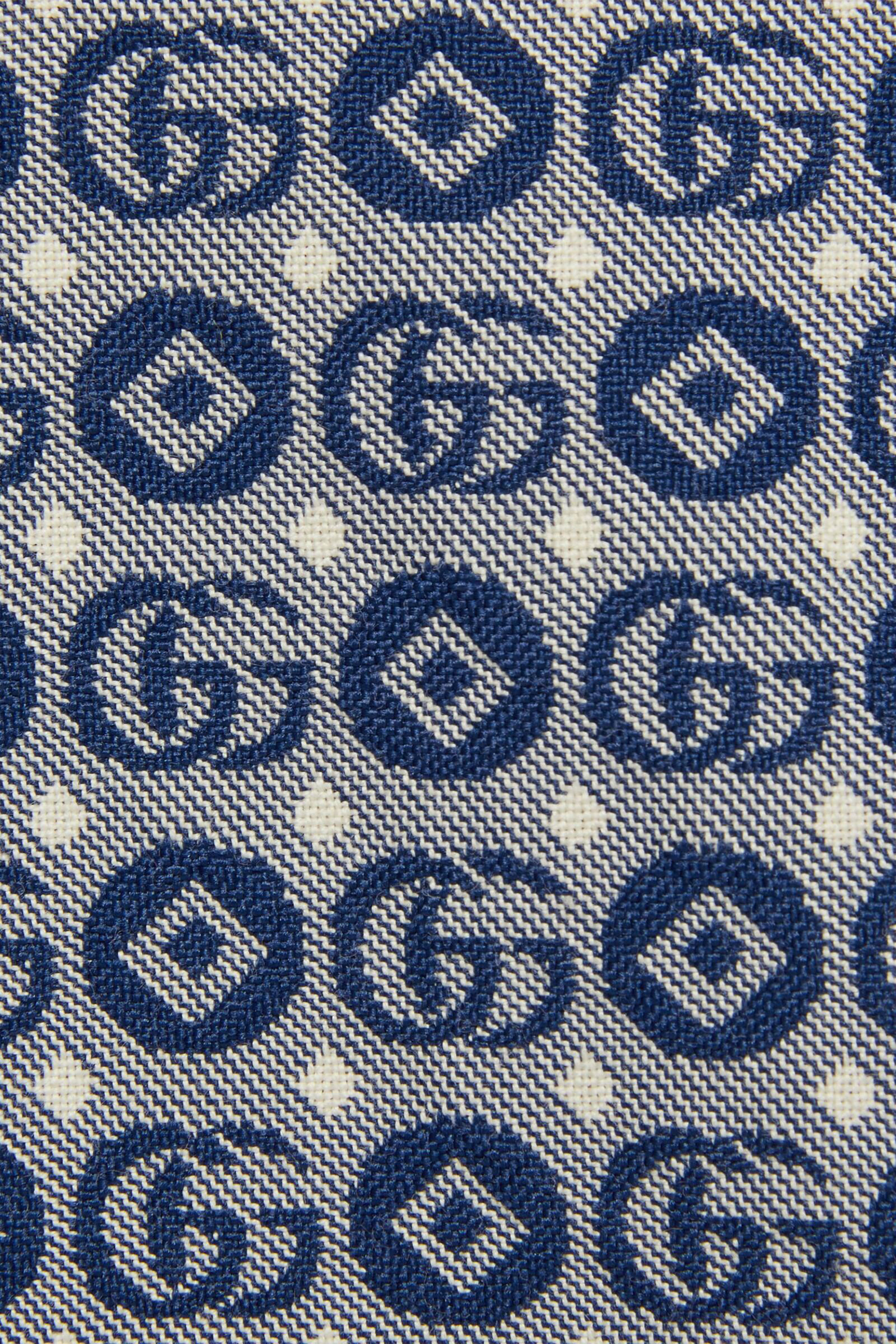 تنورة جاكار بحرفي شعار الماركة