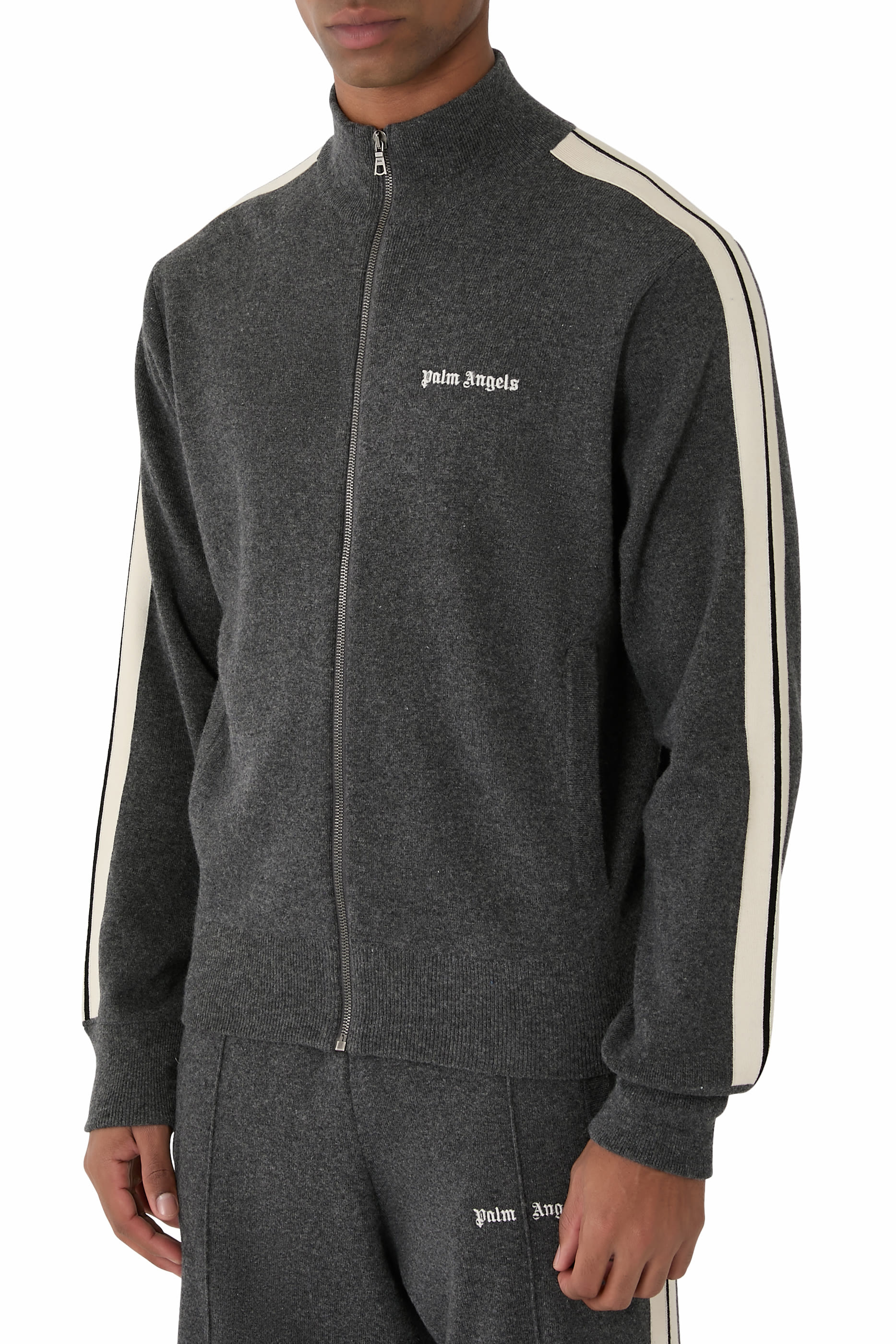 جاكيت رياضي بشعار الماركة الكلاسيكي