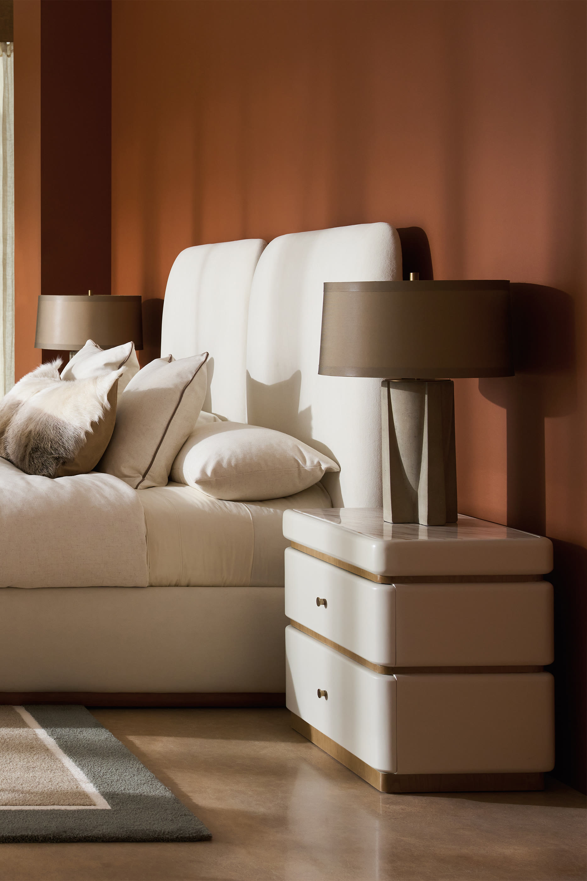 طاولة سرير جانبية ميلوس