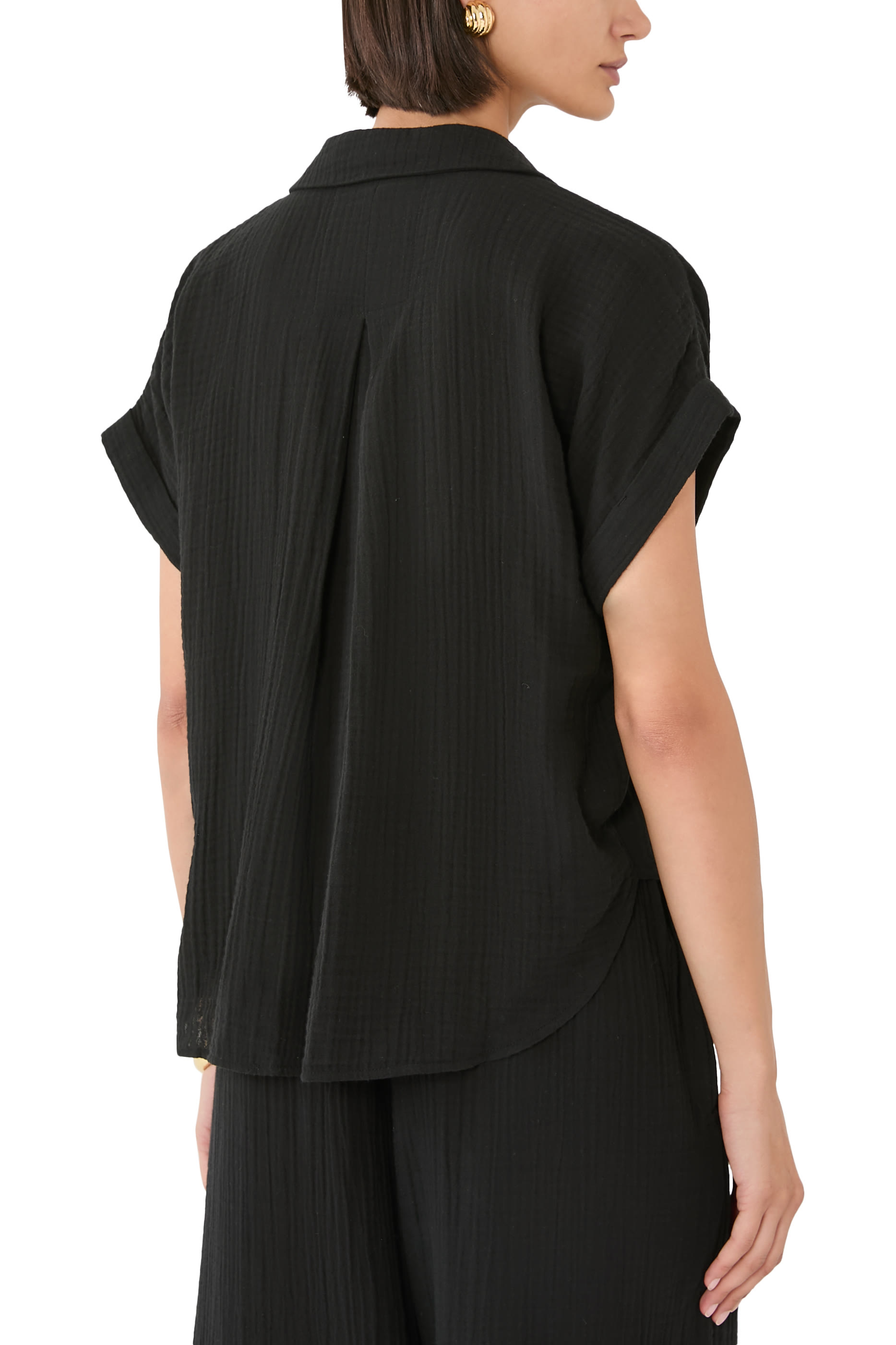 بلوزة بطيات صدر V قطن عضوي خفيف