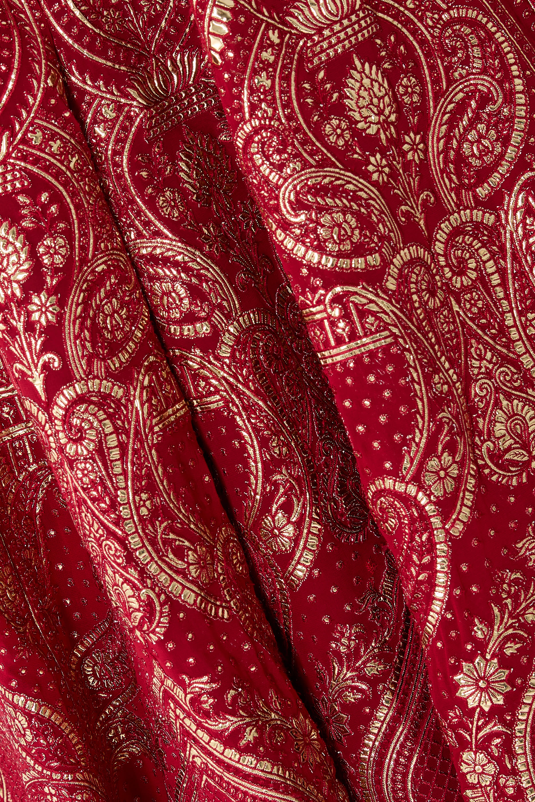 طقم ليهنغا كروم مع بلوزة مرصعة بالكريستال والترتر