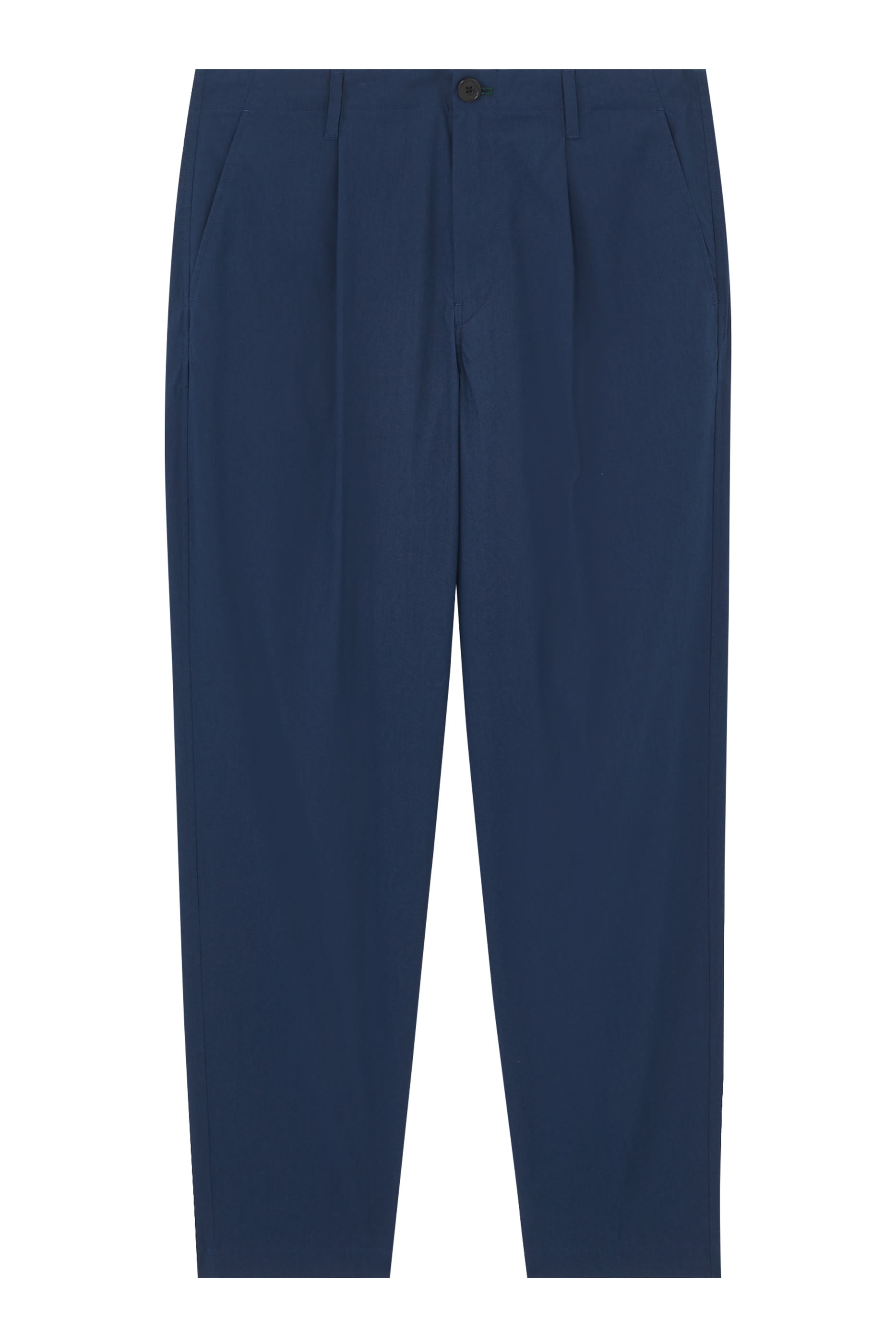 بنطال بقصة ساق تضيق بإتجاه الأسفل