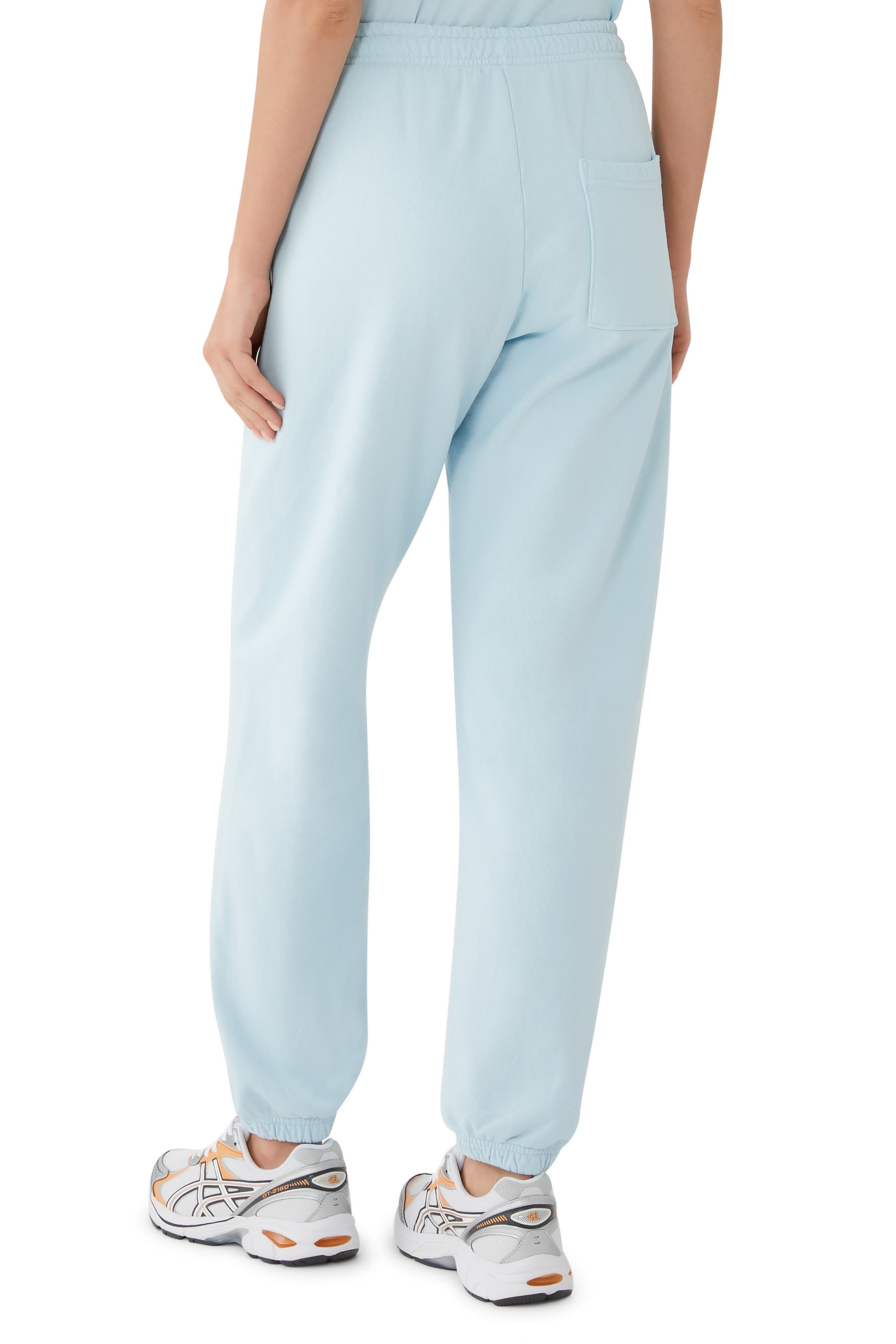 بنطال رياضي بشعار الماركة بخط سيريف