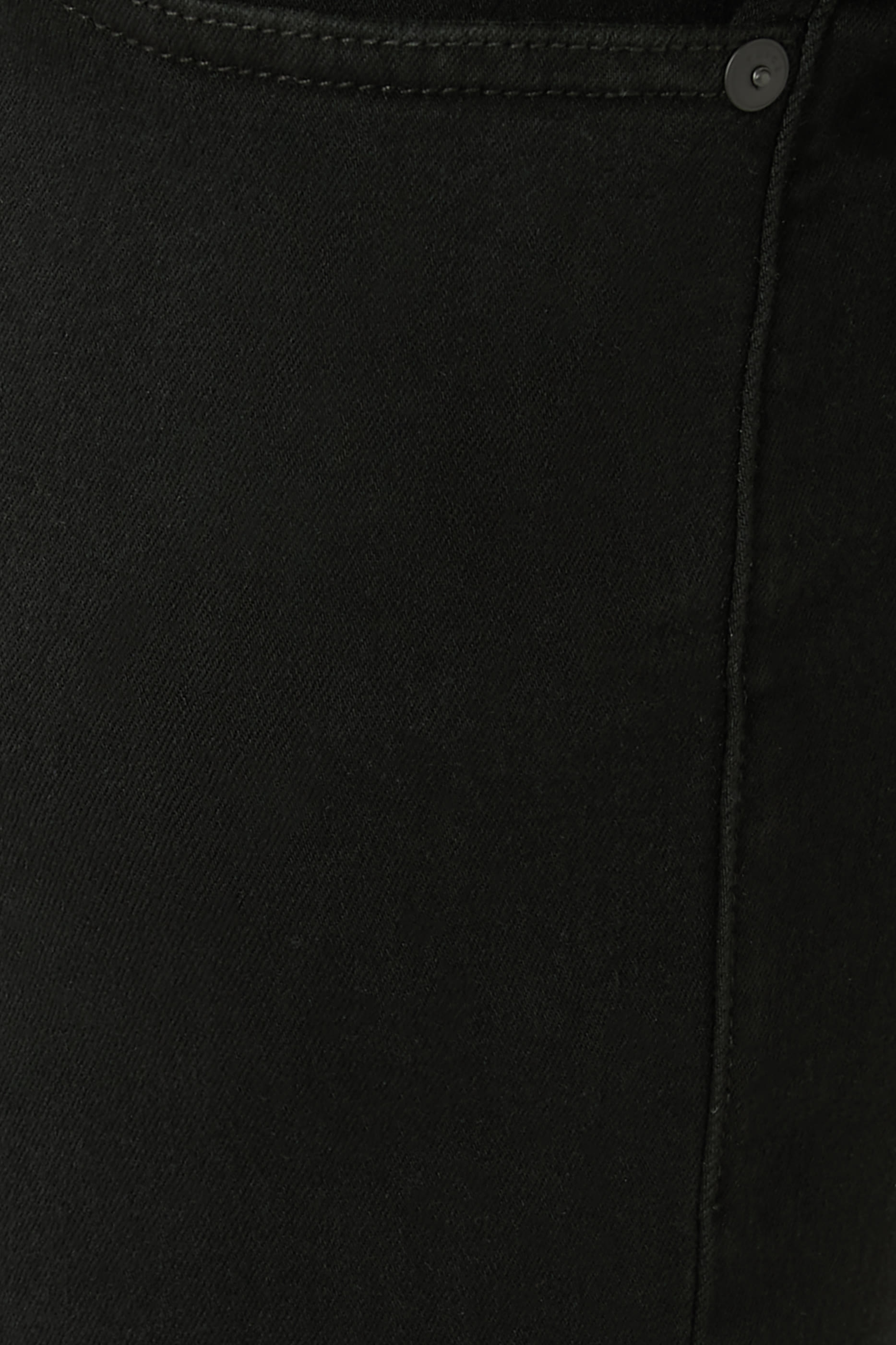 بنطال جينز كروفت بقصة ضيقة