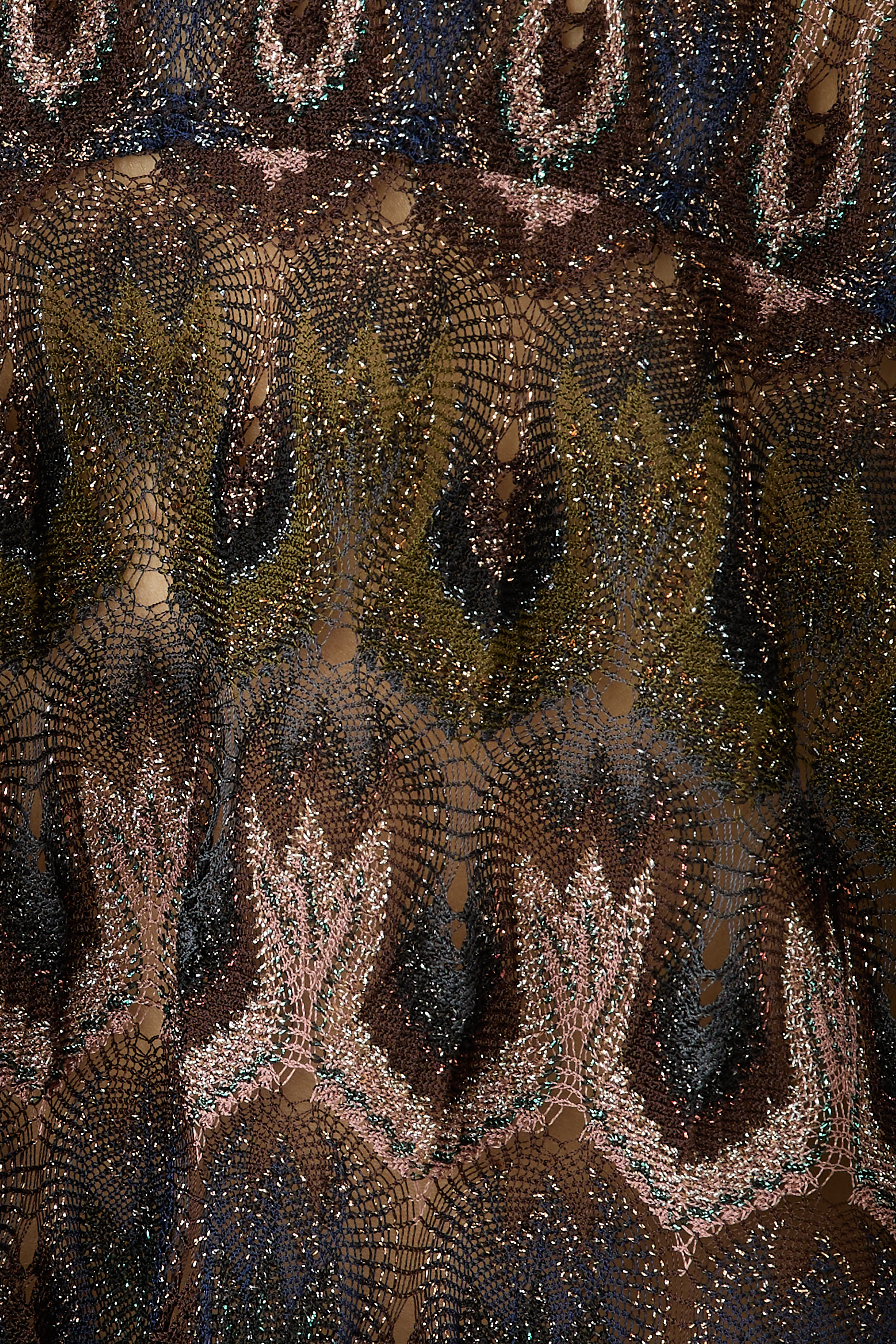 بلوزة بنقشة أرابيسك فيسكوز لامع