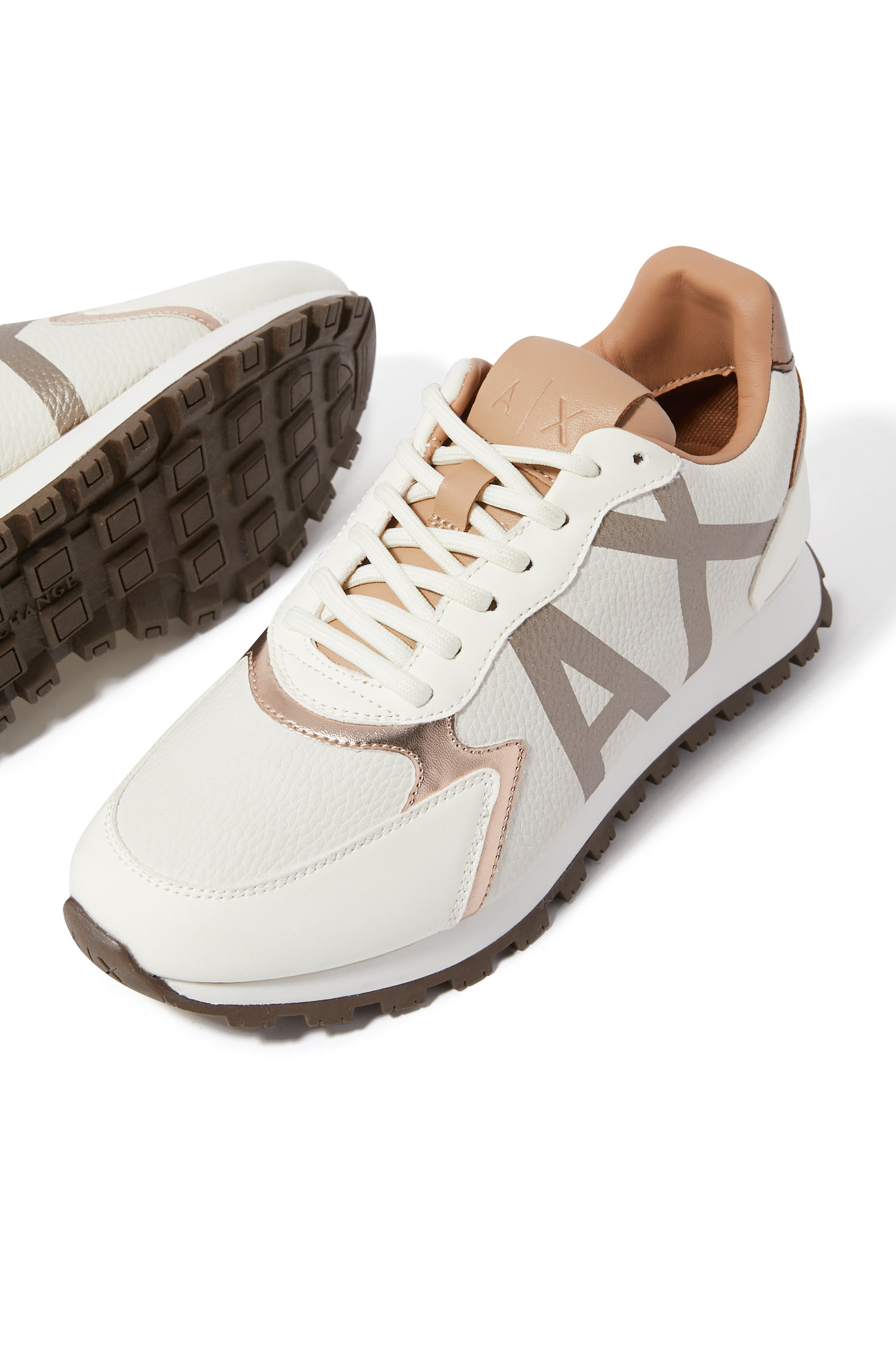 سنيكرز دروب بشعار الماركة