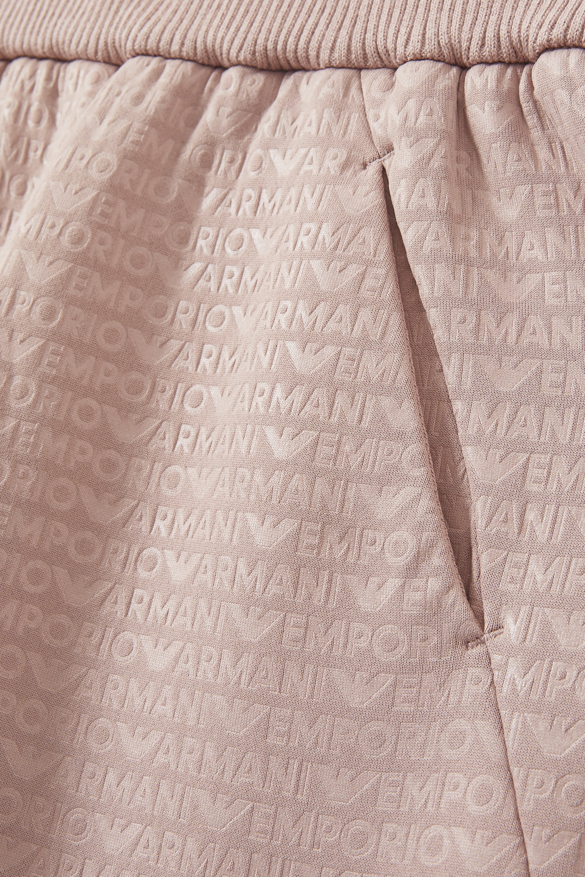 بنطال رياضي مطاطي بشعار الماركة بالكامل للأطفال