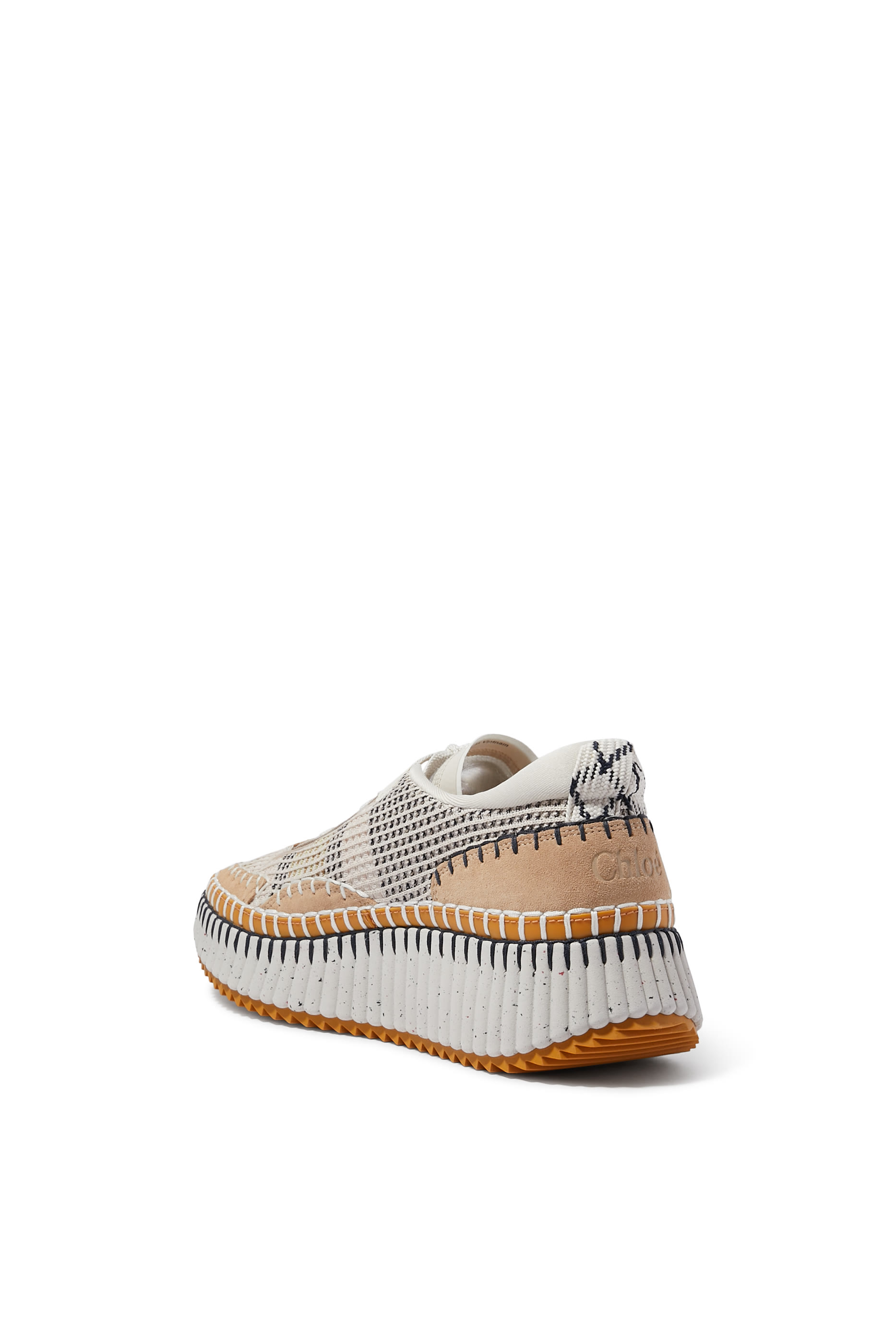 سنيكرز ناما