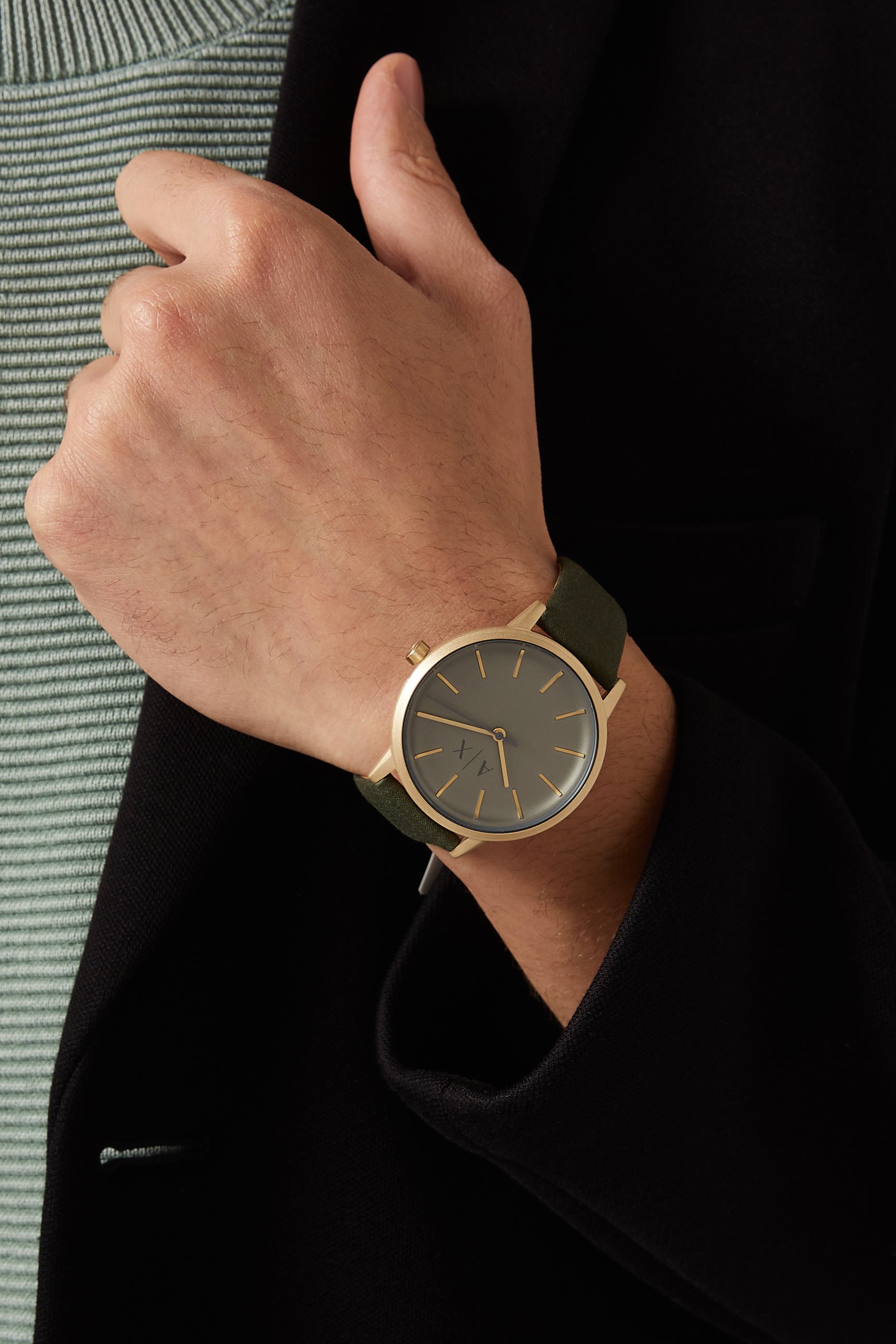 ساعة كايد بثلاثة عقارب