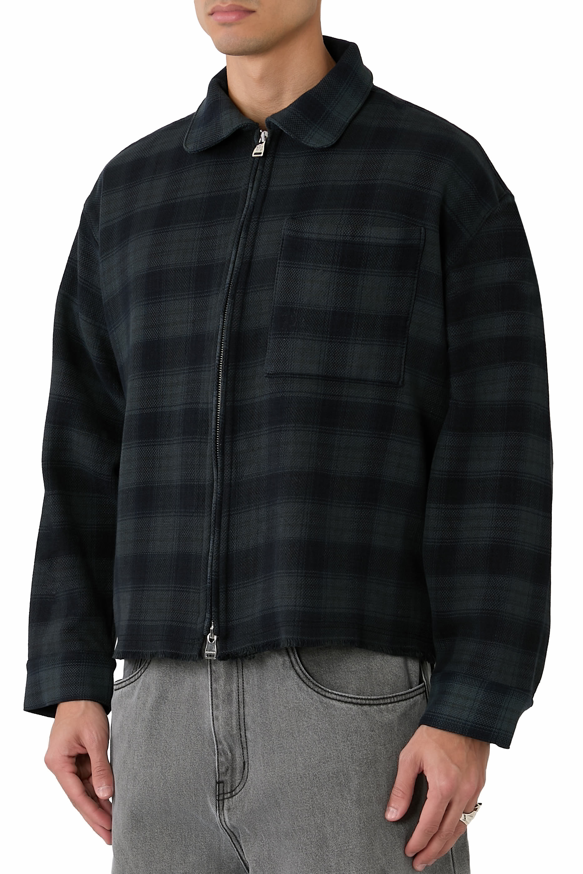 قميص بسحّاب ونقشة مربعات