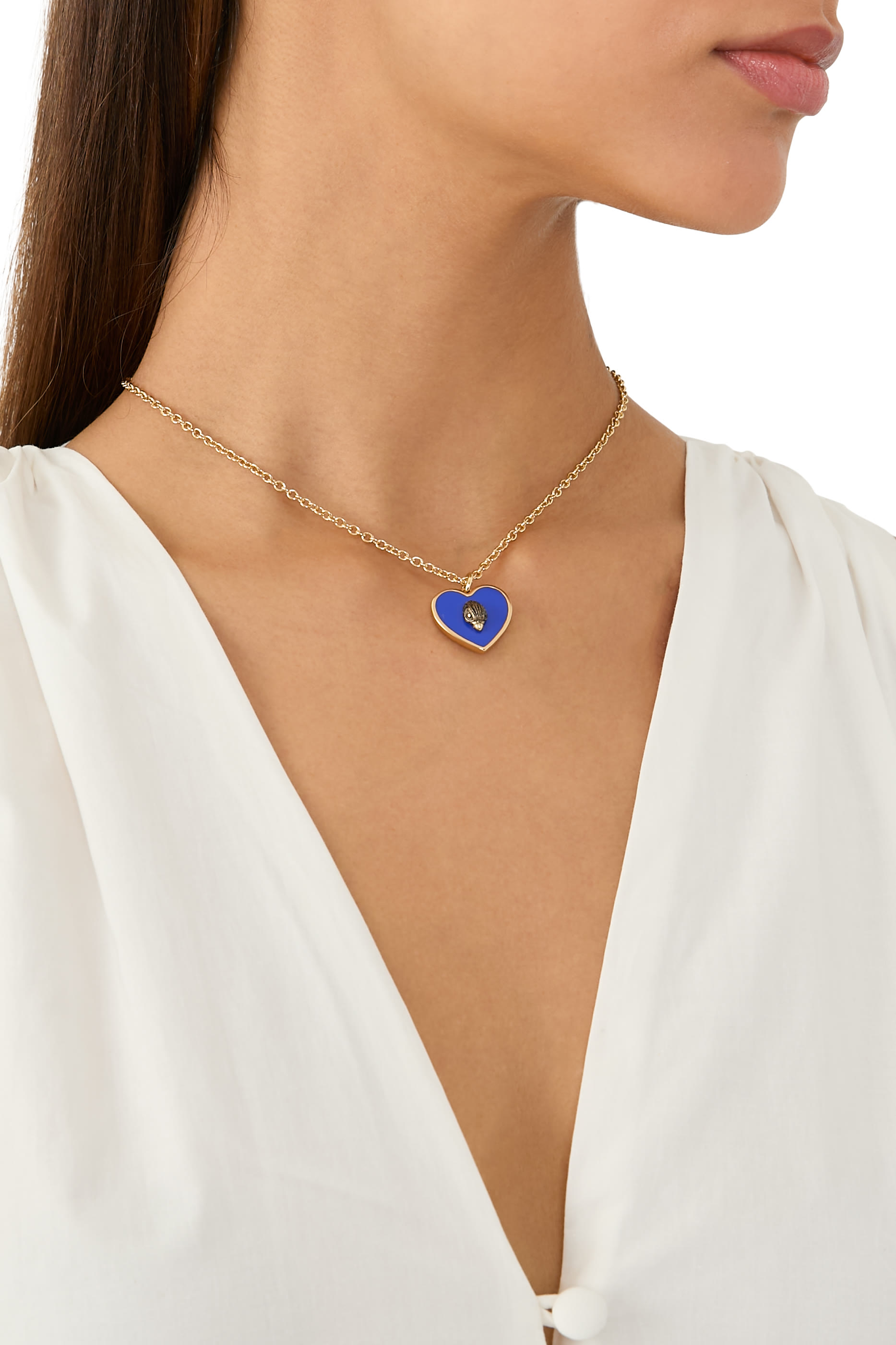قلادة بدلاية بتصميم قلب بشعار الماركة