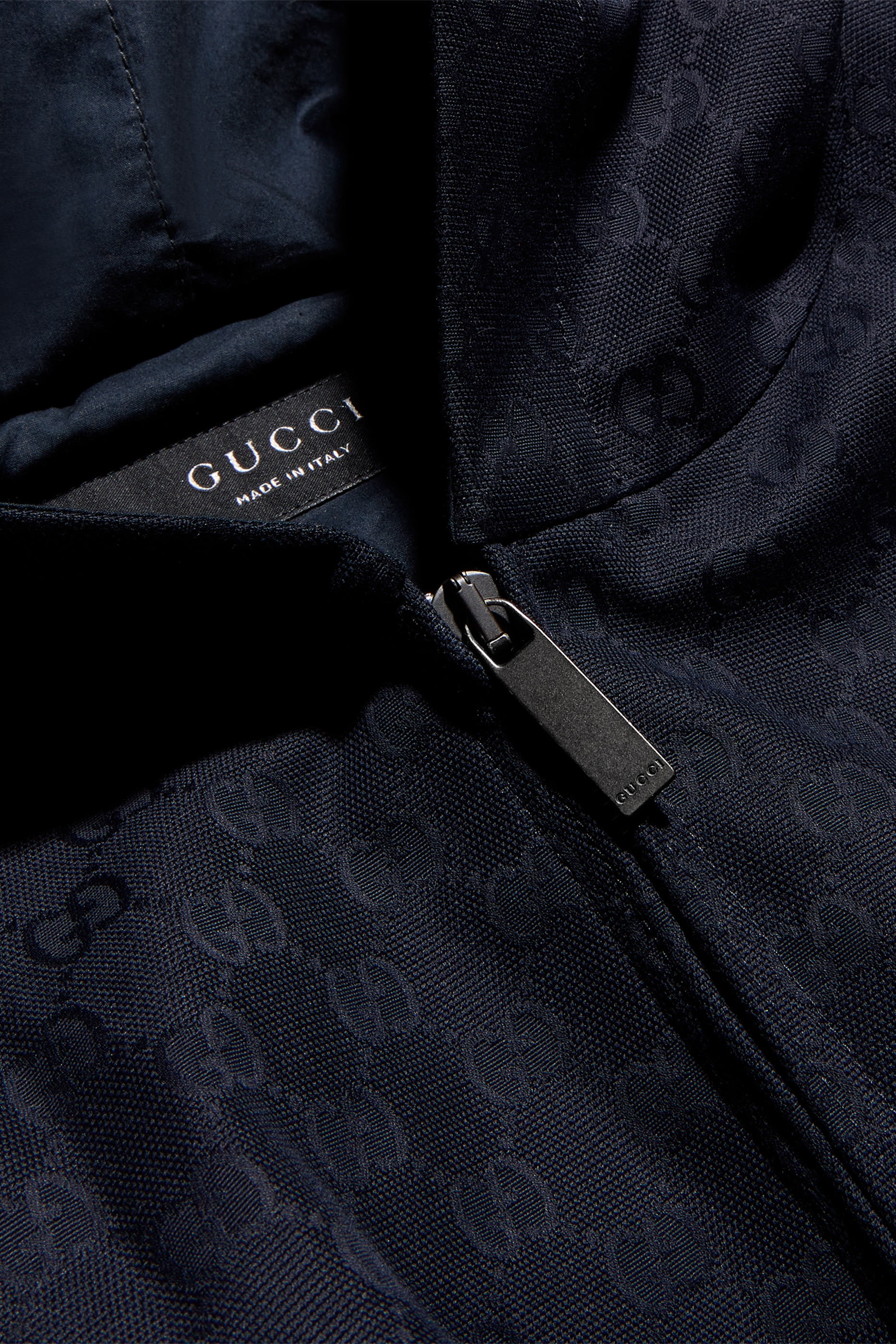 جاكيت قطن مزين بشعار حرفي الماركة قنب بسحاب