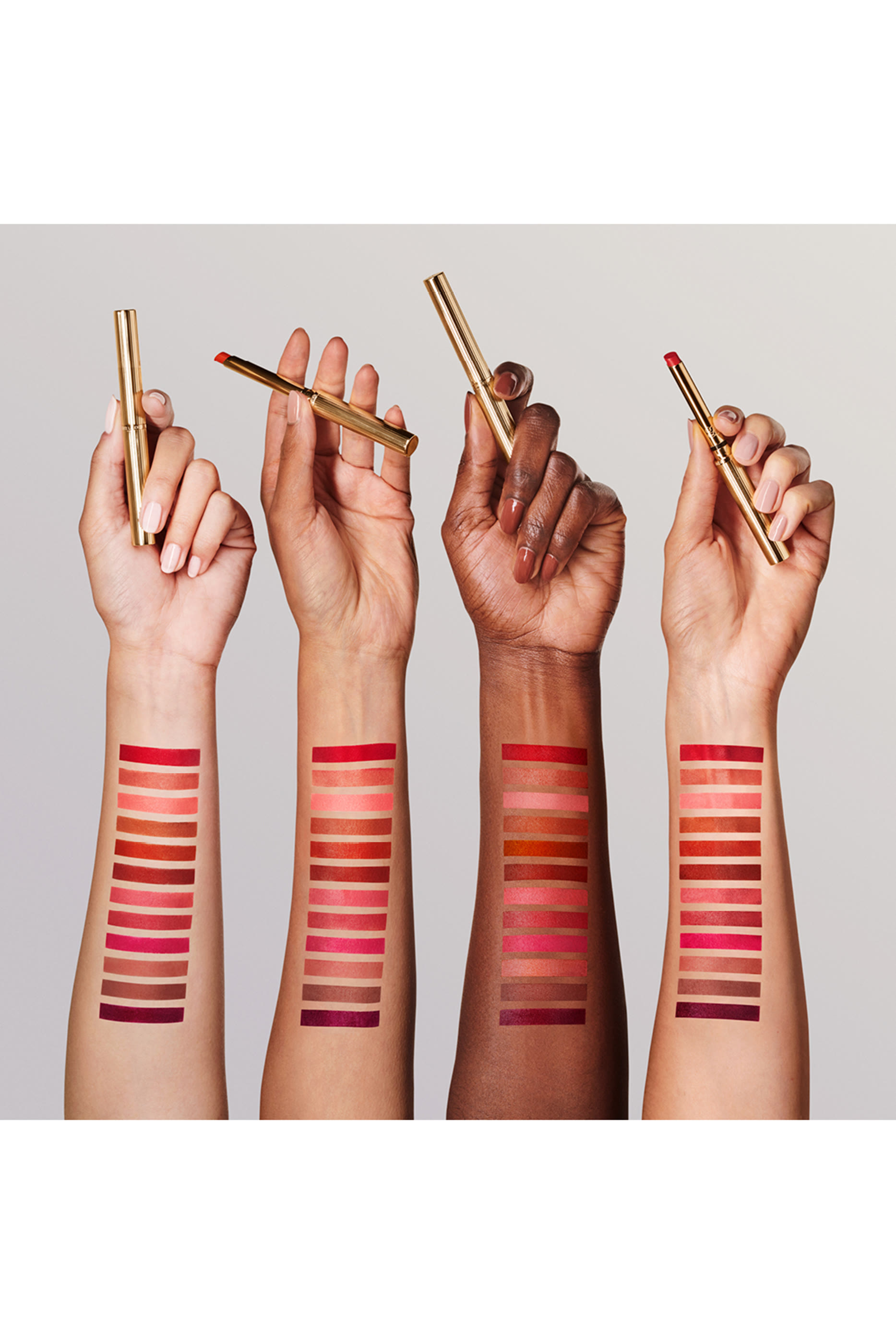 أحمر شفاه بيور كولور إكسبليسيت سيلك غير لامع