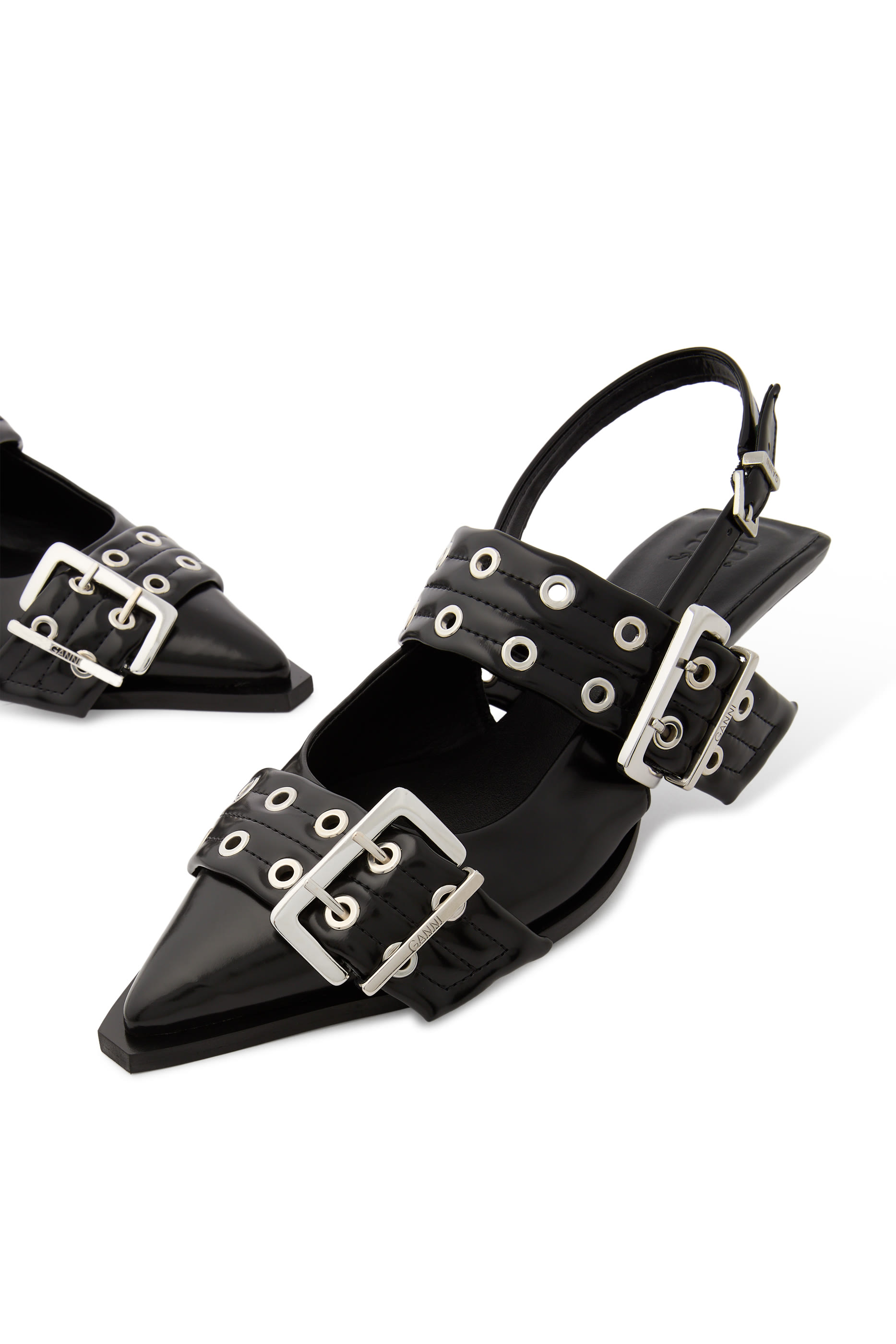 حذاء كلاسيكي فيمينين 30 بفتحات جانبية ومشابك