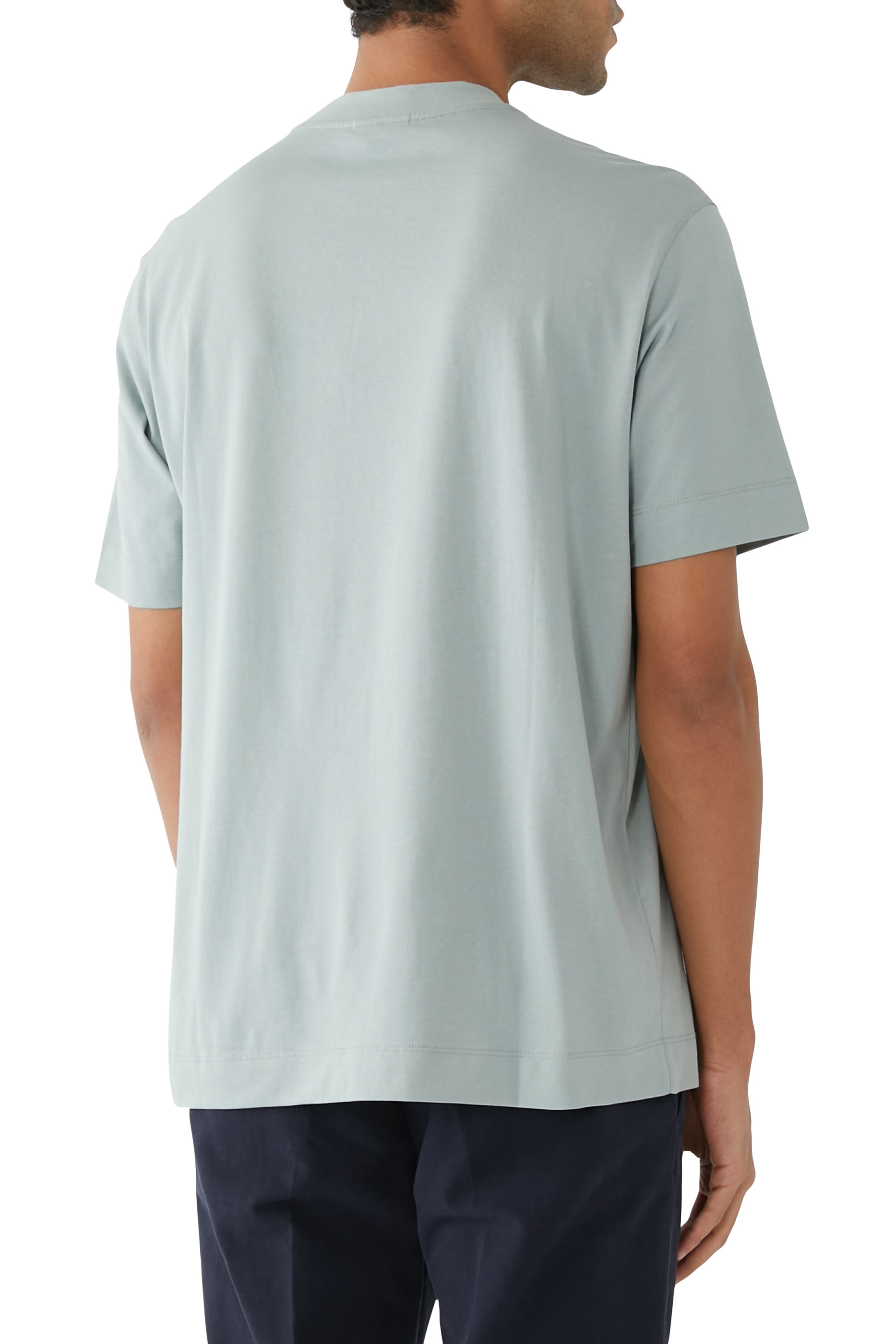 تيشيرت بنقشة شعار الماركة بحجم صغير