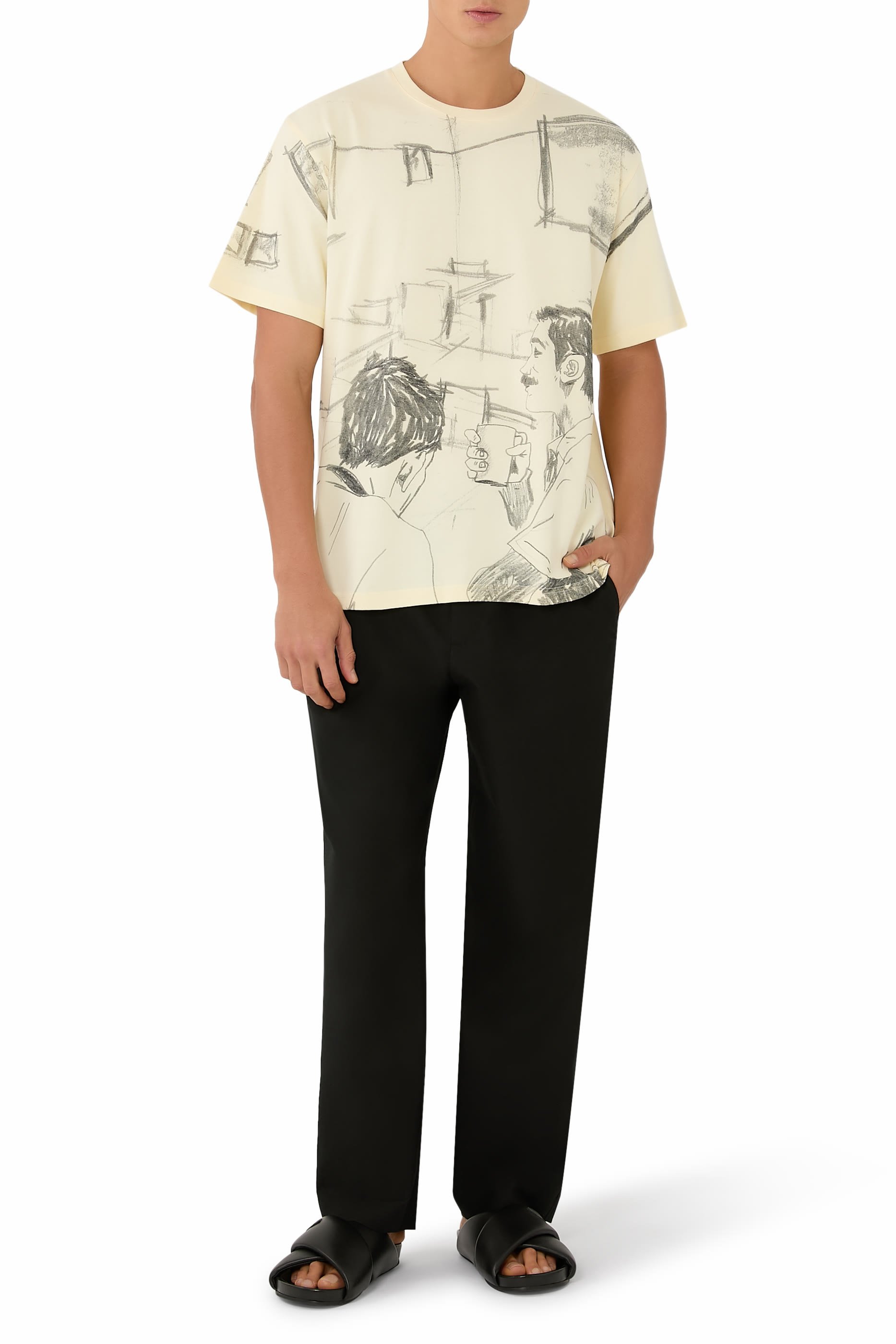 تيشيرت مزين كليا بنقشة مقهى