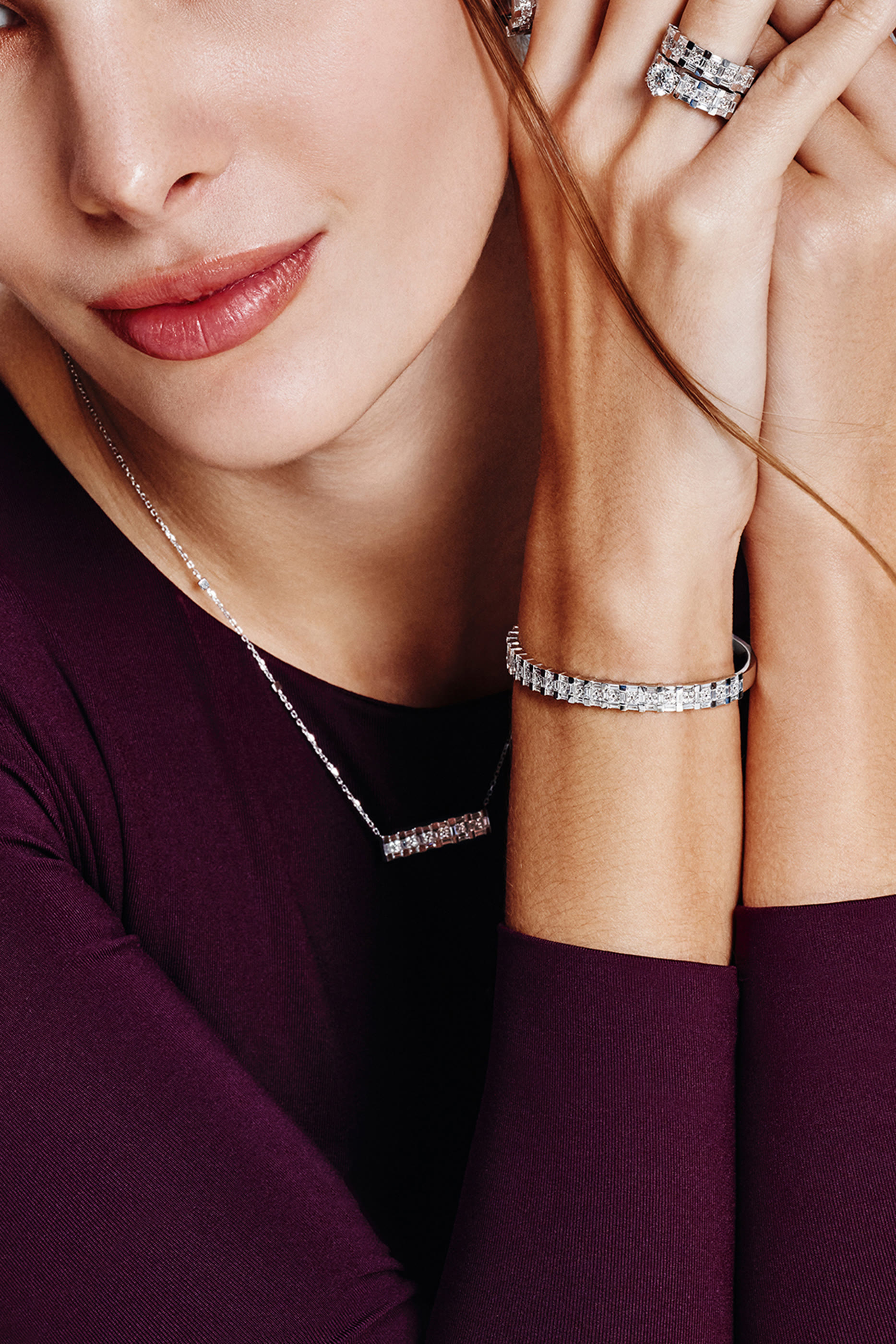 قلادة برق سبليندور بدلاية بالماس، ذهب أبيض عيار 18