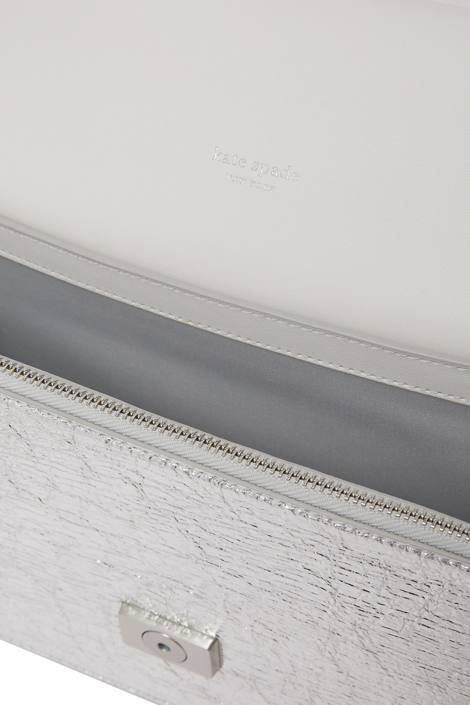 حقيبة كتف ديكو جلد لامع مجعد بحمالة سلسلة