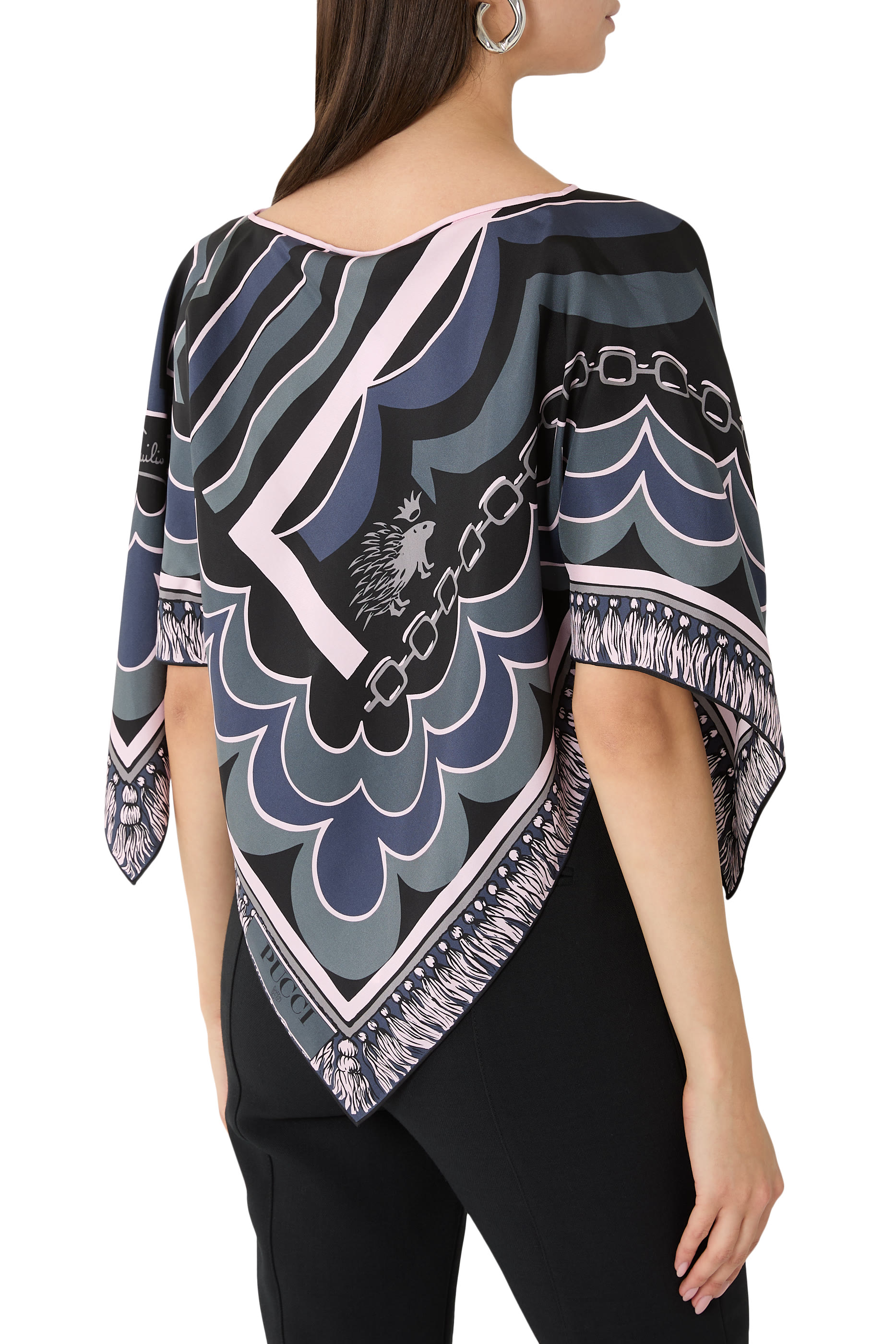 بلوزة بنقشة حرير